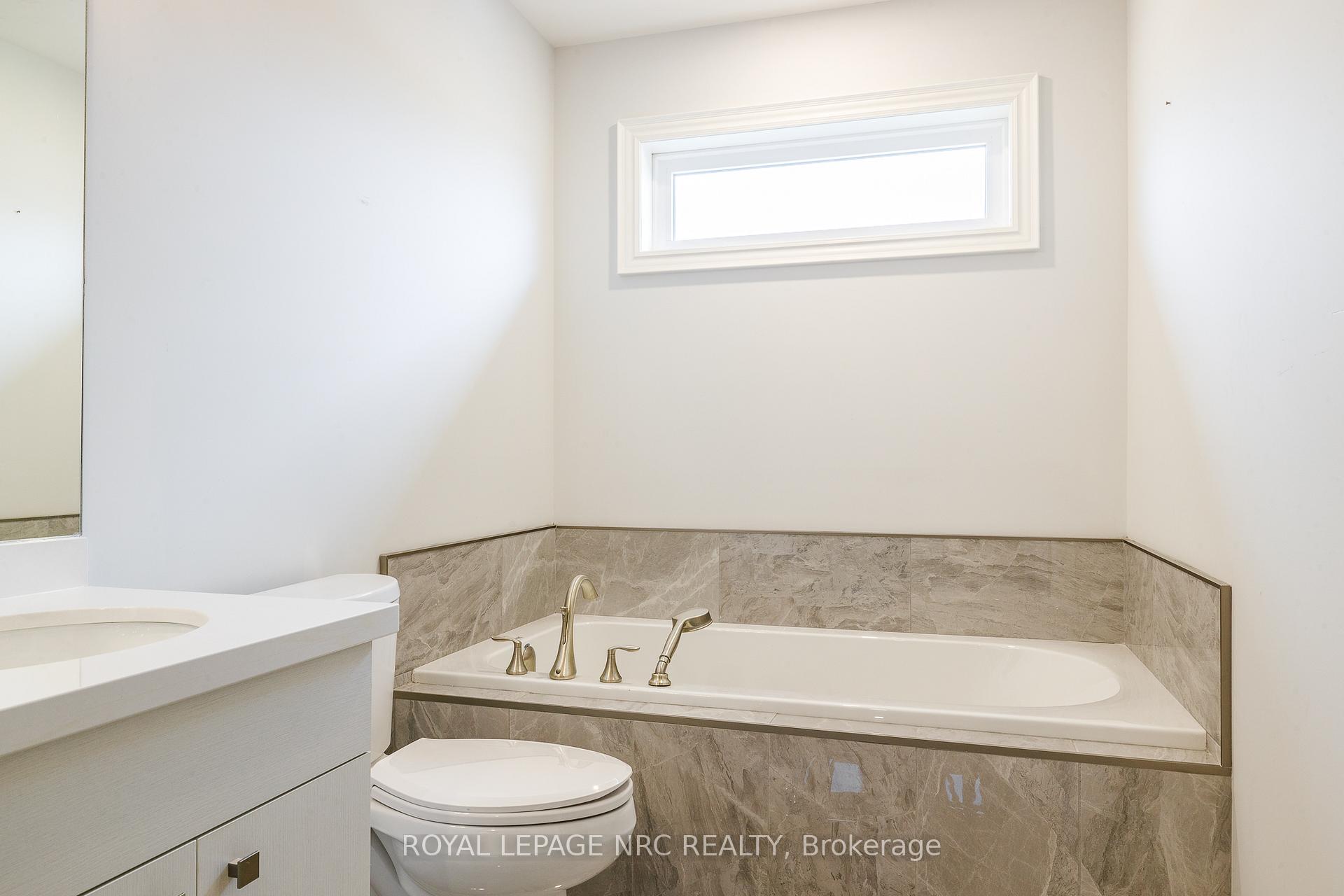 Photo 26 of 7126 Parsa Street, Niagara Falls, Brown — HOMEH