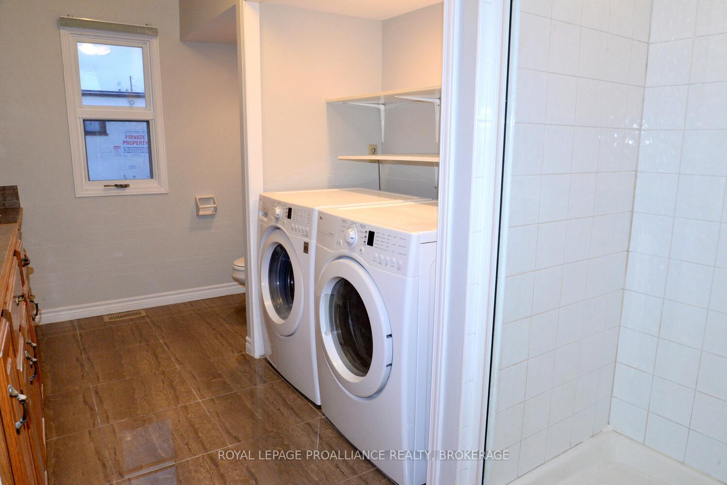 Photo 12 of 16 James Street, Kingston, East of Sir John A. Blvd — HOMEH