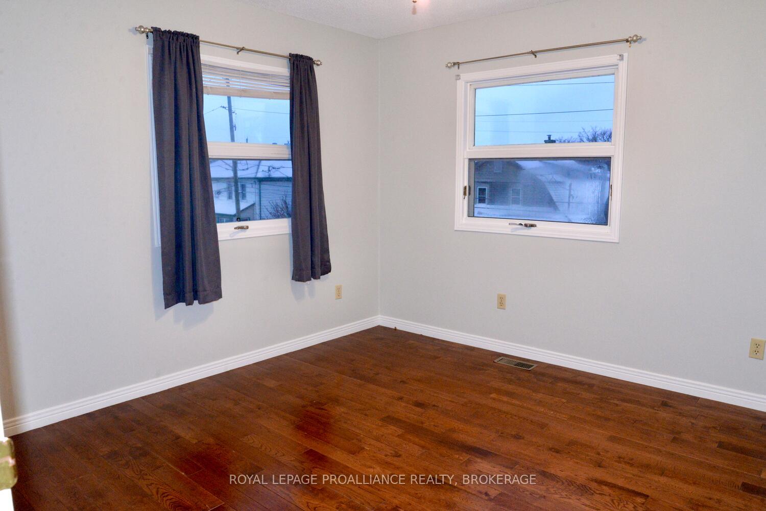 Photo 21 of 16 James Street, Kingston, East of Sir John A. Blvd — HOMEH