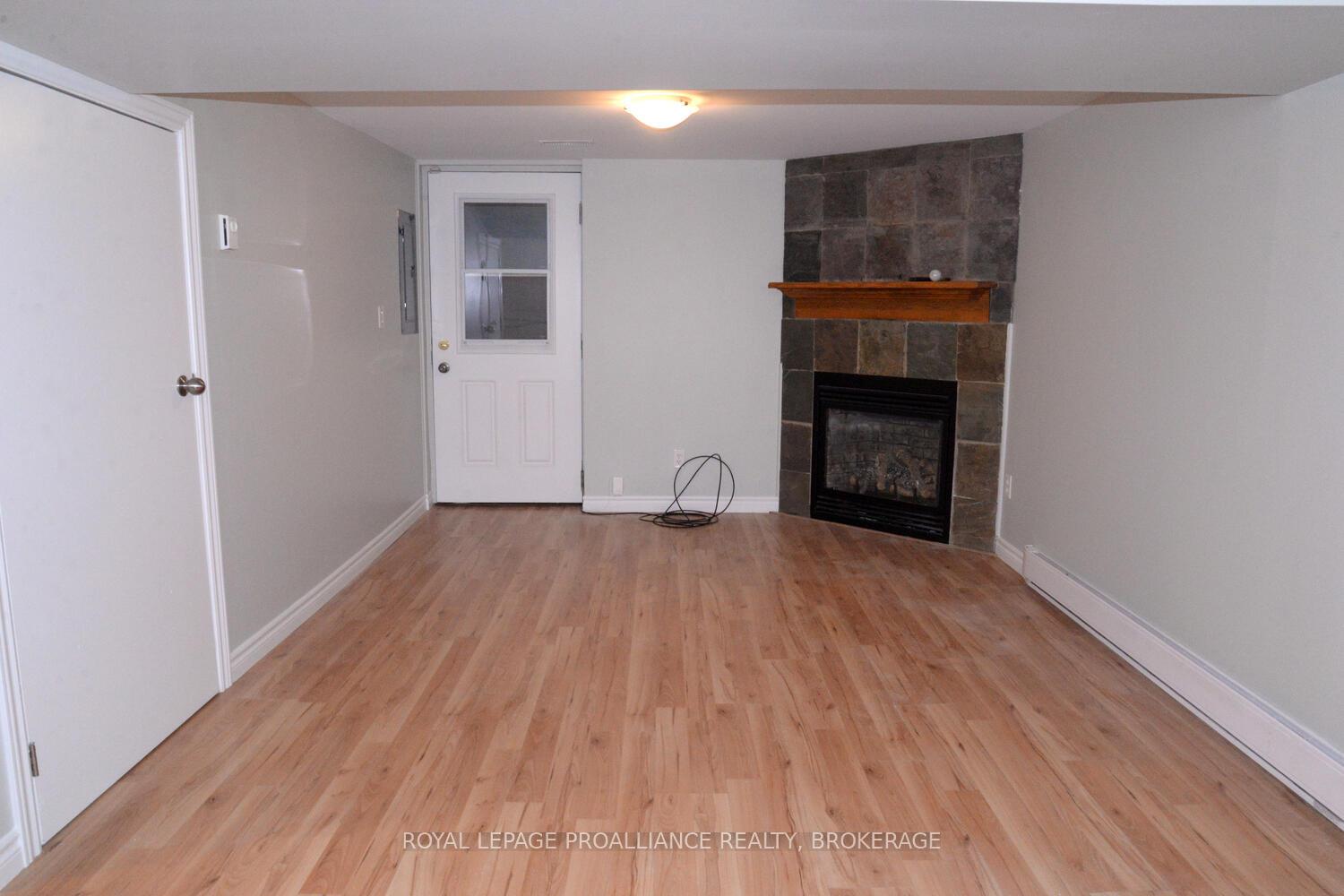 Photo 25 of 16 James Street, Kingston, East of Sir John A. Blvd — HOMEH