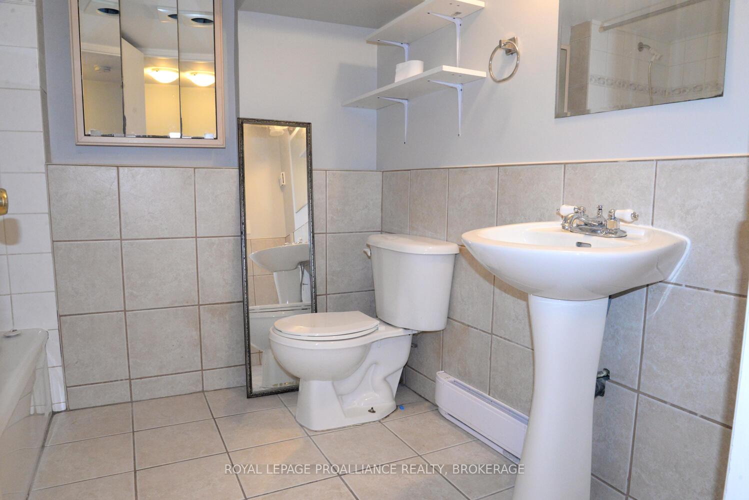 Photo 31 of 16 James Street, Kingston, East of Sir John A. Blvd — HOMEH