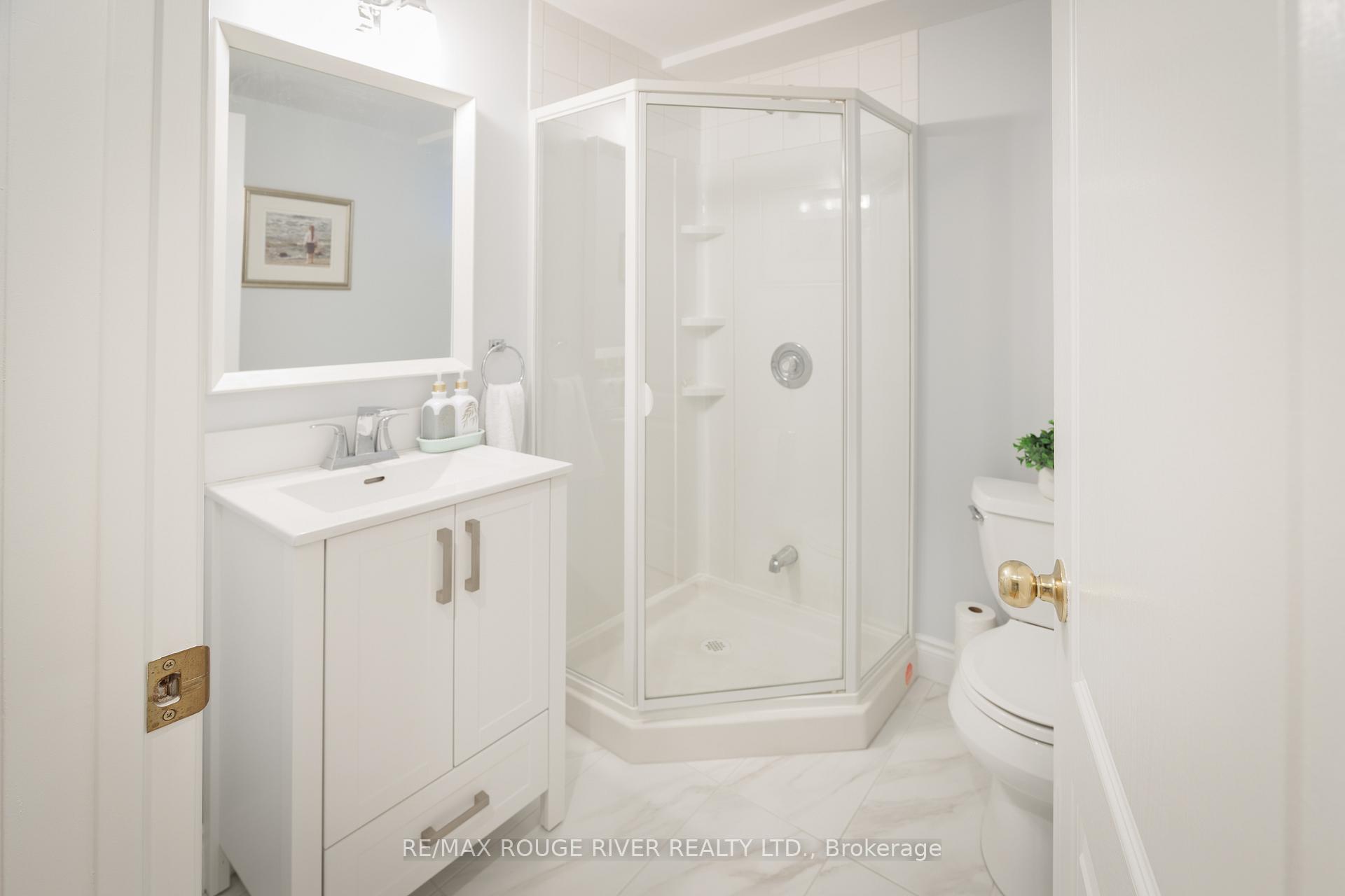 Photo 40 of 1830 Post Drive, Pickering, Amberlea — HOMEH