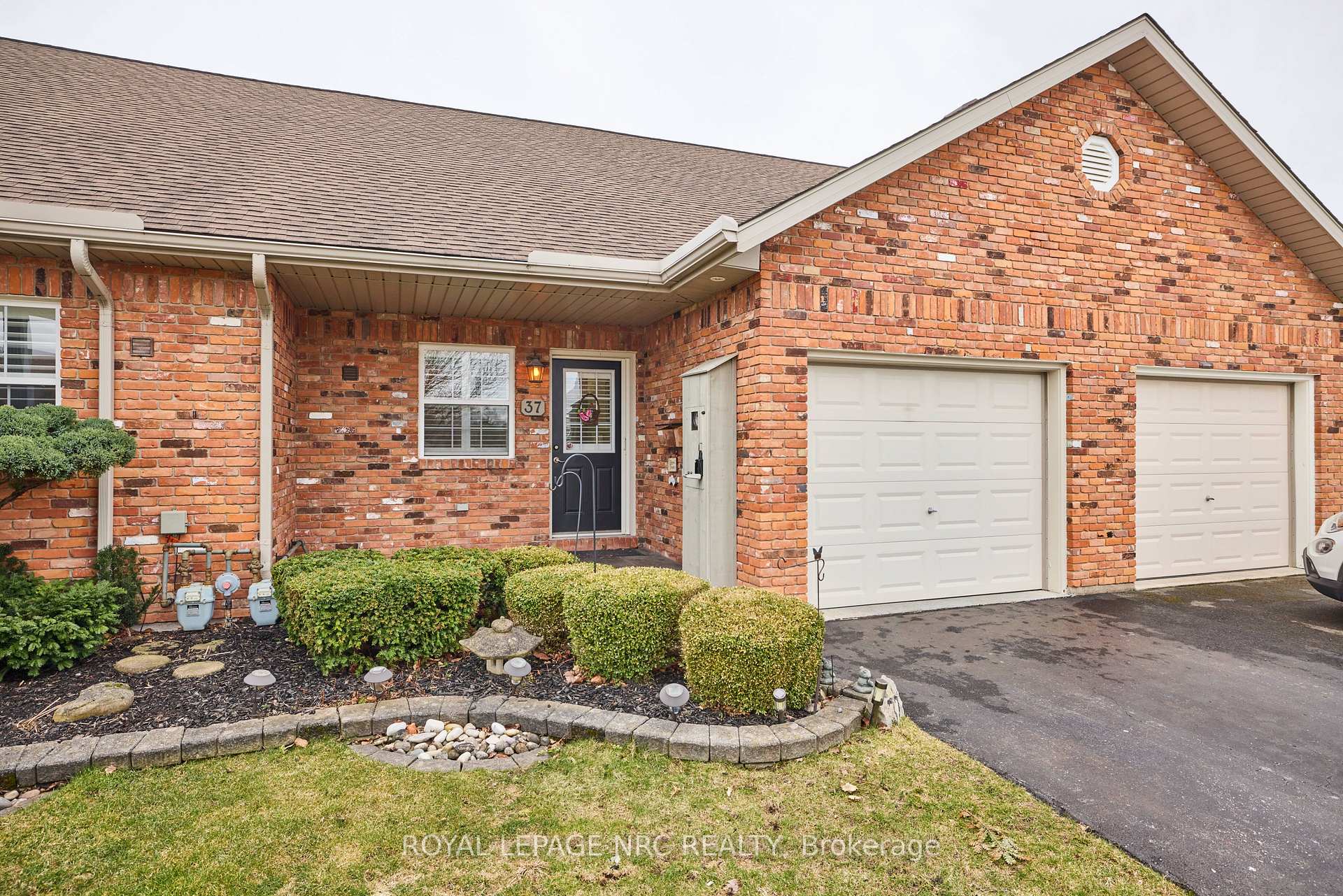 Photo 2 of 37 Maple Street, Port Colborne, Sugarloaf — HOMEH