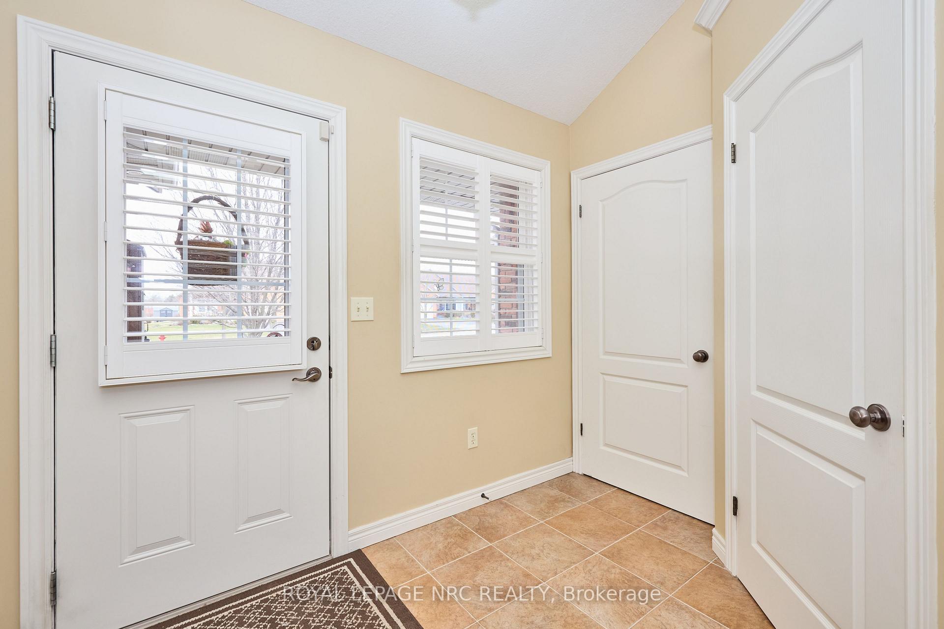Photo 11 of 37 Maple Street, Port Colborne, Sugarloaf — HOMEH