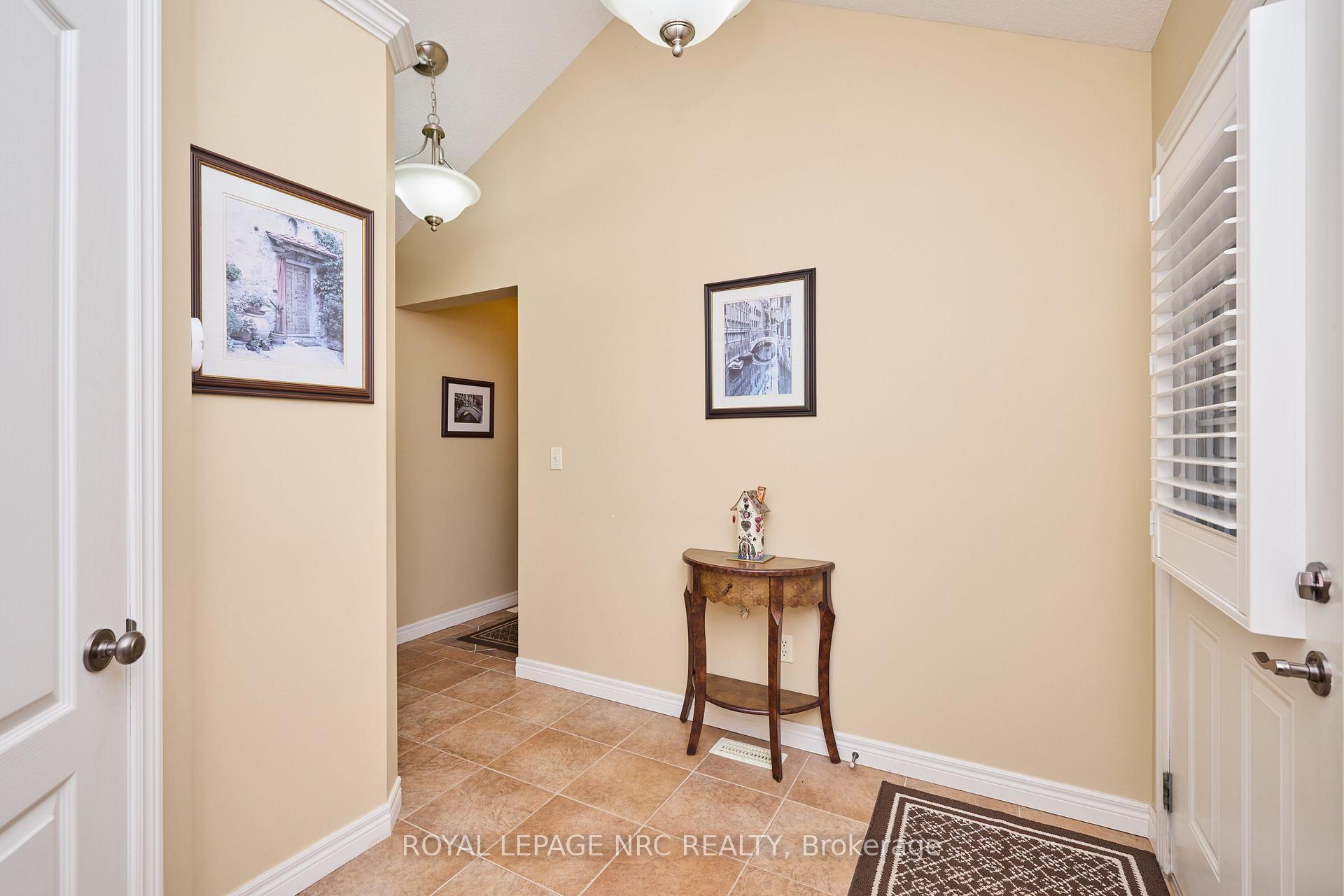 Photo 12 of 37 Maple Street, Port Colborne, Sugarloaf — HOMEH