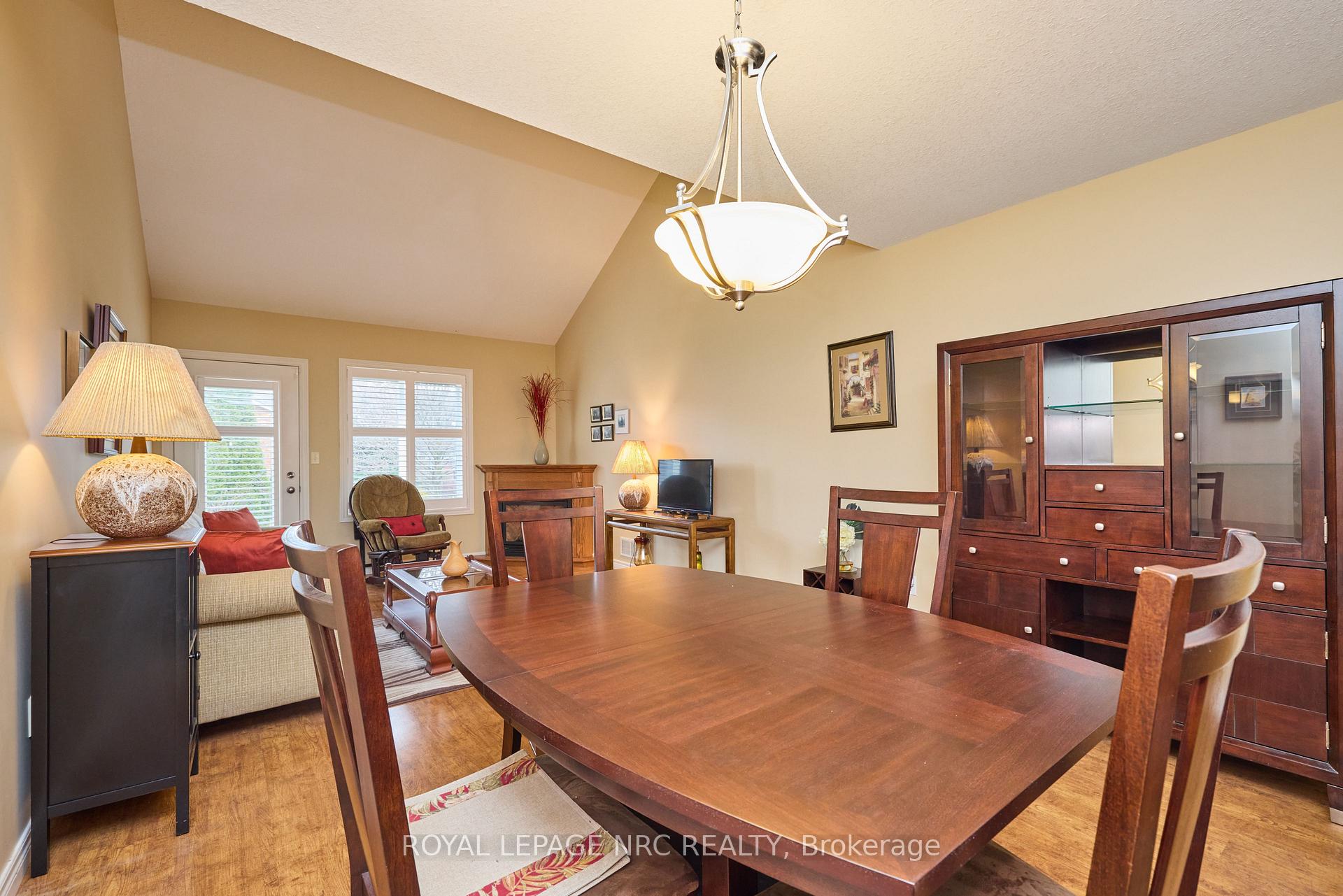 Photo 17 of 37 Maple Street, Port Colborne, Sugarloaf — HOMEH