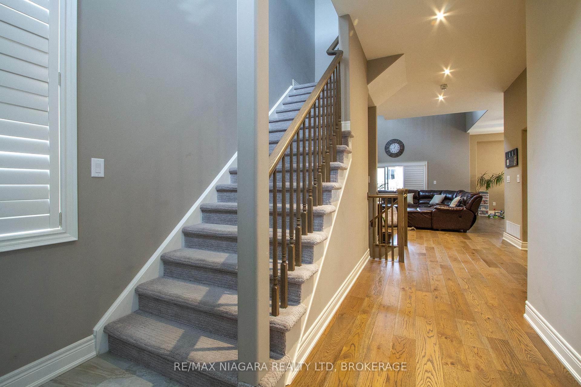 Photo 4 of 7174 Optimist Lane, Niagara Falls, Morrison — HOMEH