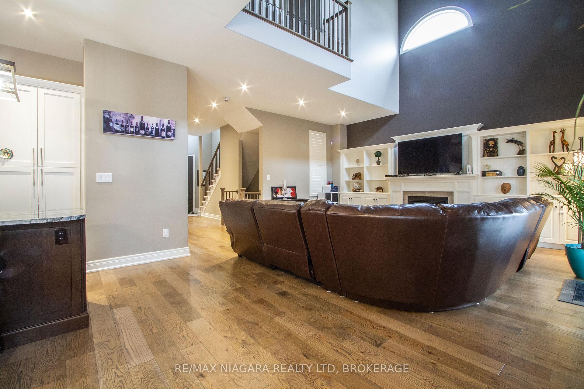 Photo 8 of 7174 Optimist Lane, Niagara Falls, Morrison — HOMEH