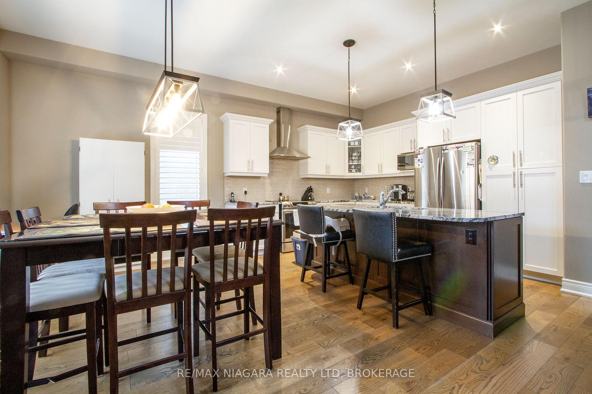 Photo 9 of 7174 Optimist Lane, Niagara Falls, Morrison — HOMEH