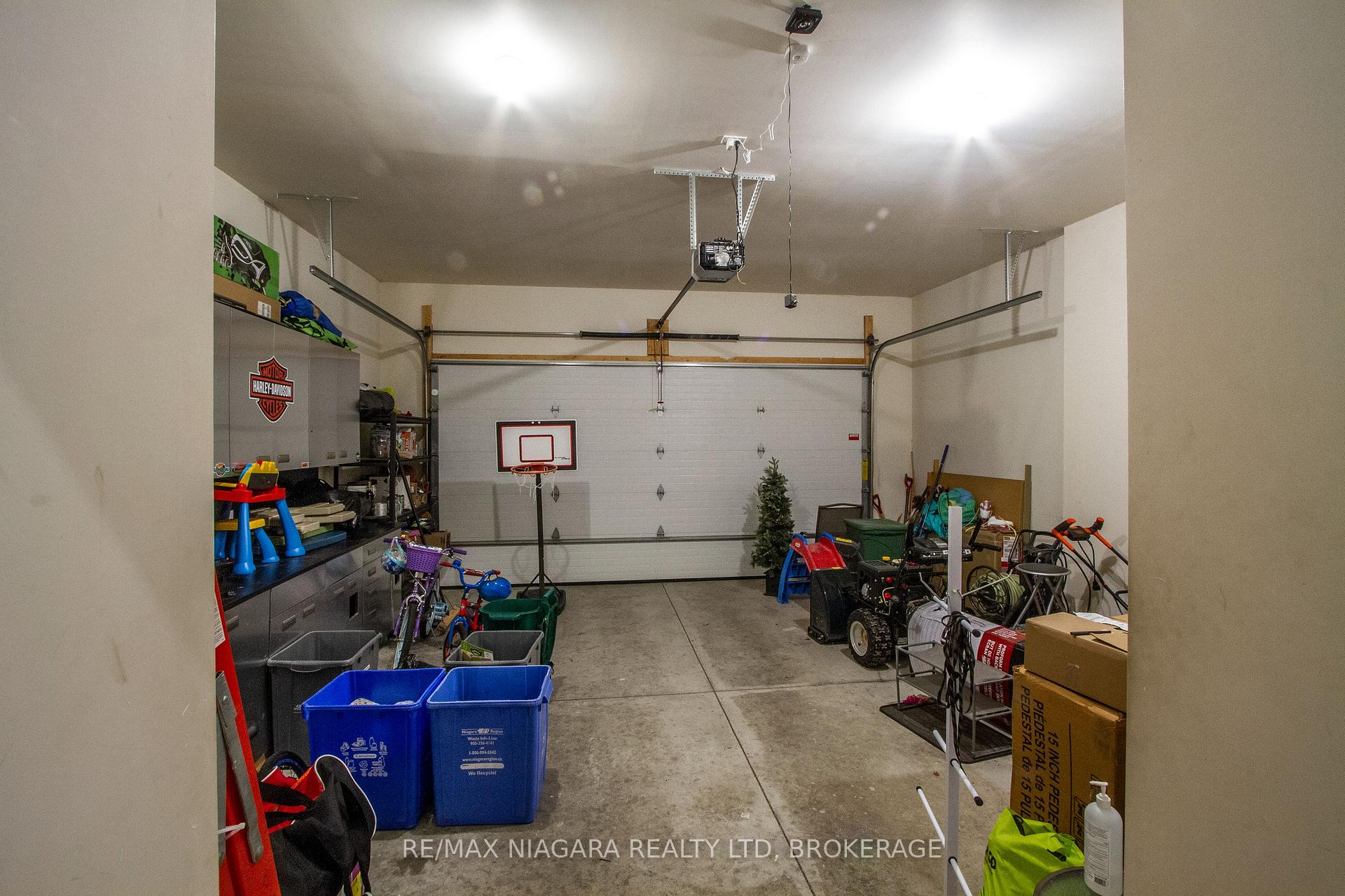 Photo 30 of 7174 Optimist Lane, Niagara Falls, Morrison — HOMEH