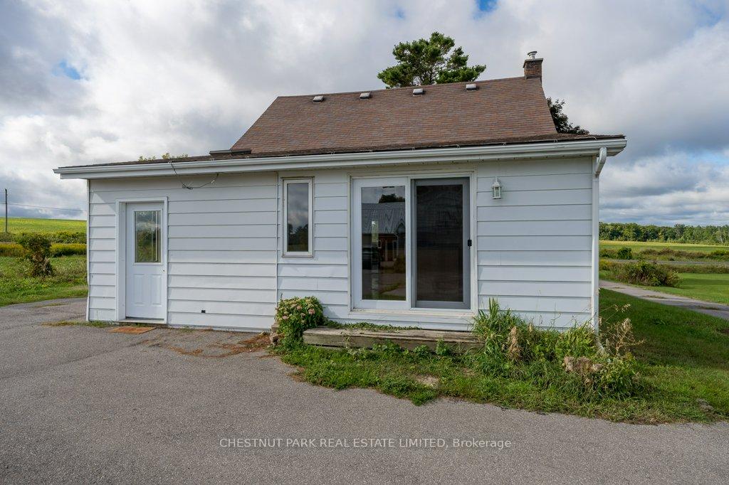 Photo 7 of 344 County Road 5, Prince Edward County, Hallowell Ward — HOMEH