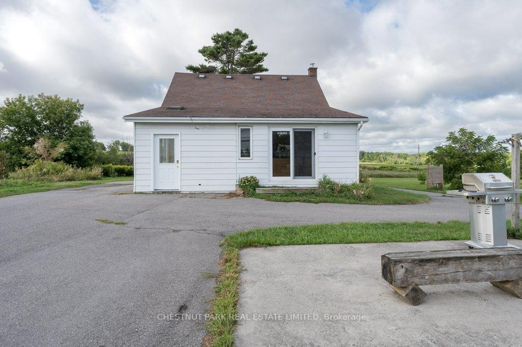 Photo 8 of 344 County Road 5, Prince Edward County, Hallowell Ward — HOMEH