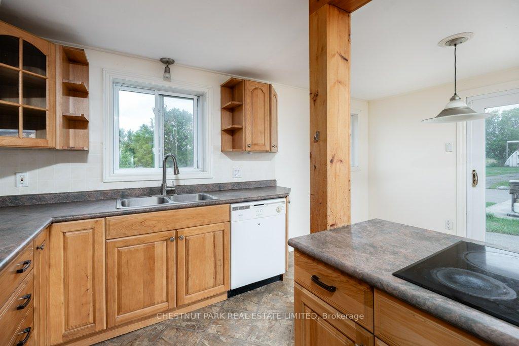 Photo 13 of 344 County Road 5, Prince Edward County, Hallowell Ward — HOMEH