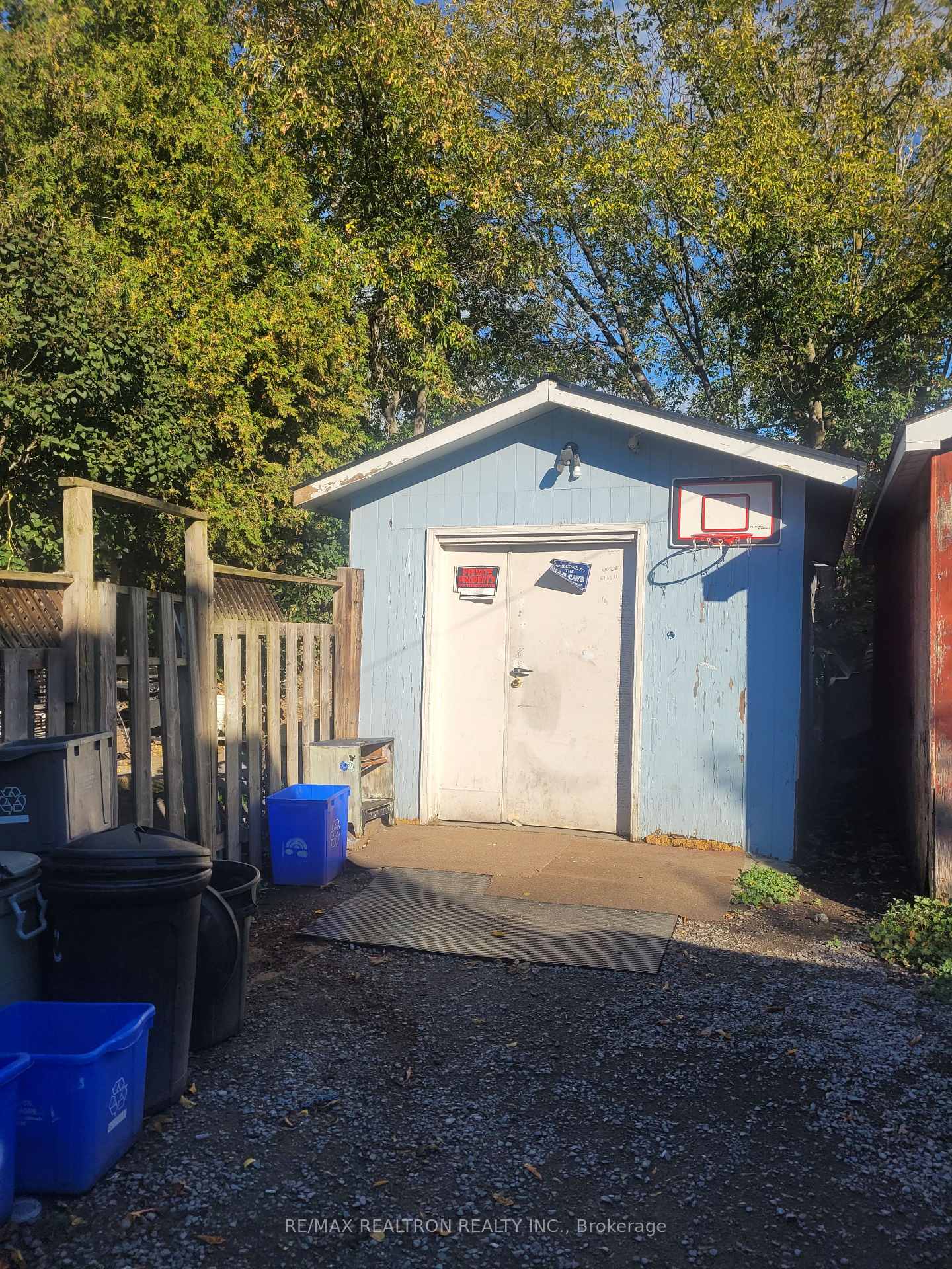 Photo 6 of 131 James Street, Kingston, East of Sir John A. Blvd — HOMEH
