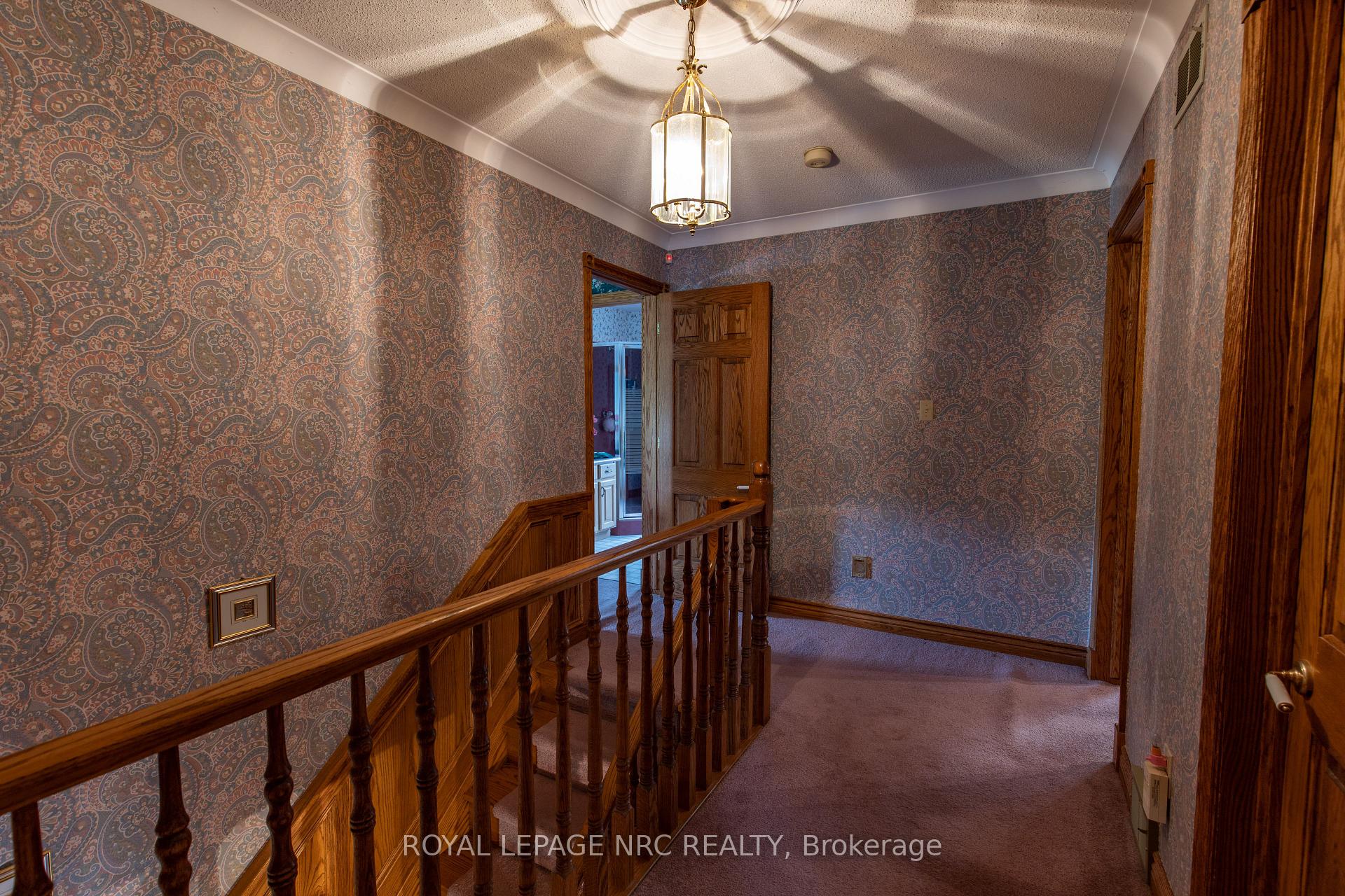 Photo 22 of 3 Elmvale Crescent, Port Colborne, Main Street — HOMEH