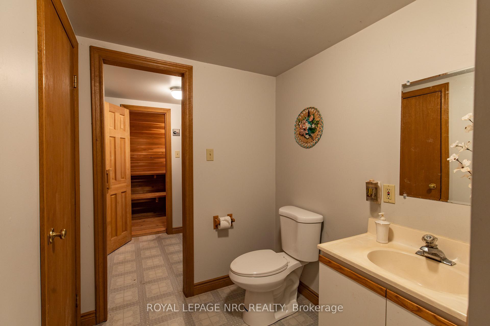Photo 43 of 3 Elmvale Crescent, Port Colborne, Main Street — HOMEH