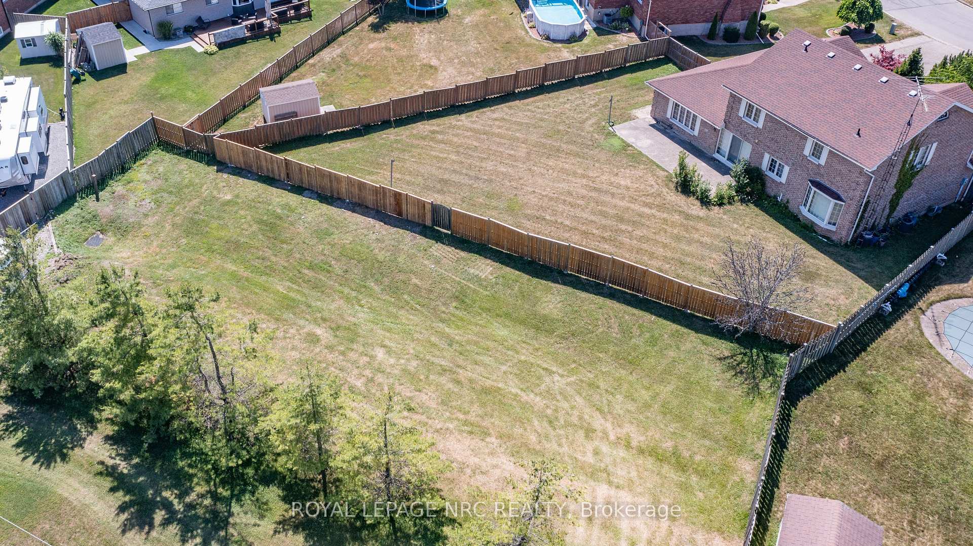 Photo 49 of 3 Elmvale Crescent, Port Colborne, Main Street — HOMEH
