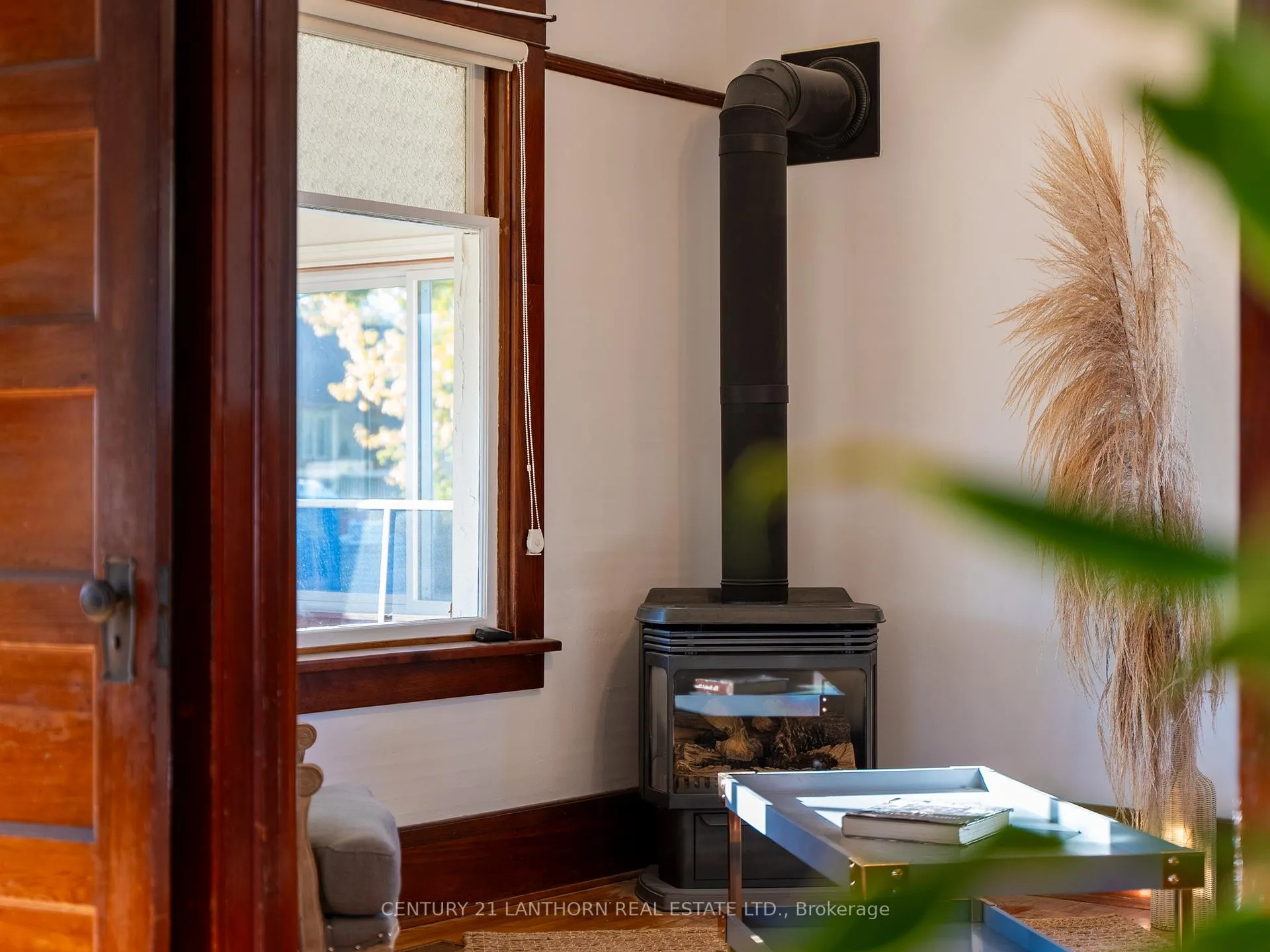 Photo 7 of 49 Consecon Street, Prince Edward County, Wellington Ward — HOMEH