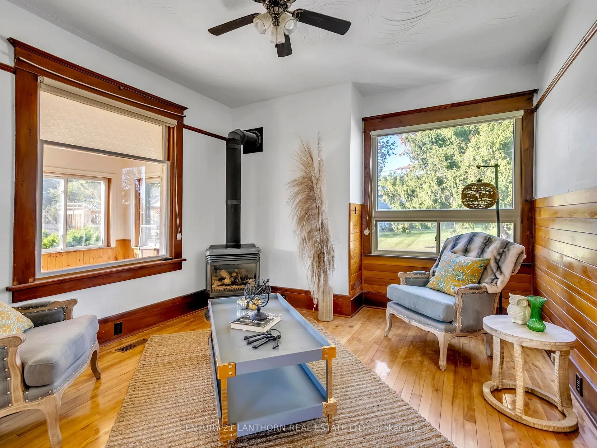 Photo 9 of 49 Consecon Street, Prince Edward County, Wellington Ward — HOMEH