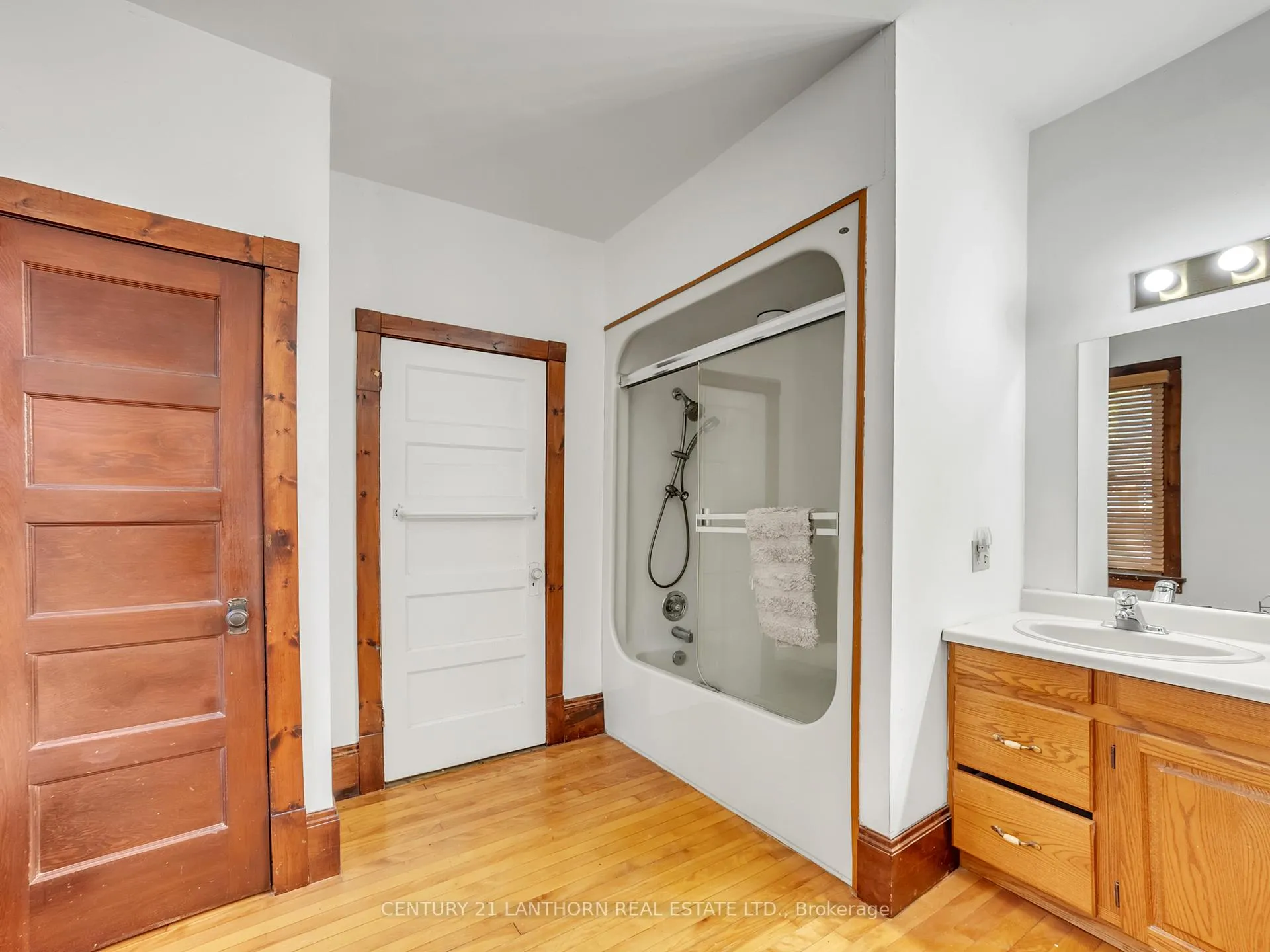 Photo 14 of 49 Consecon Street, Prince Edward County, Wellington Ward — HOMEH