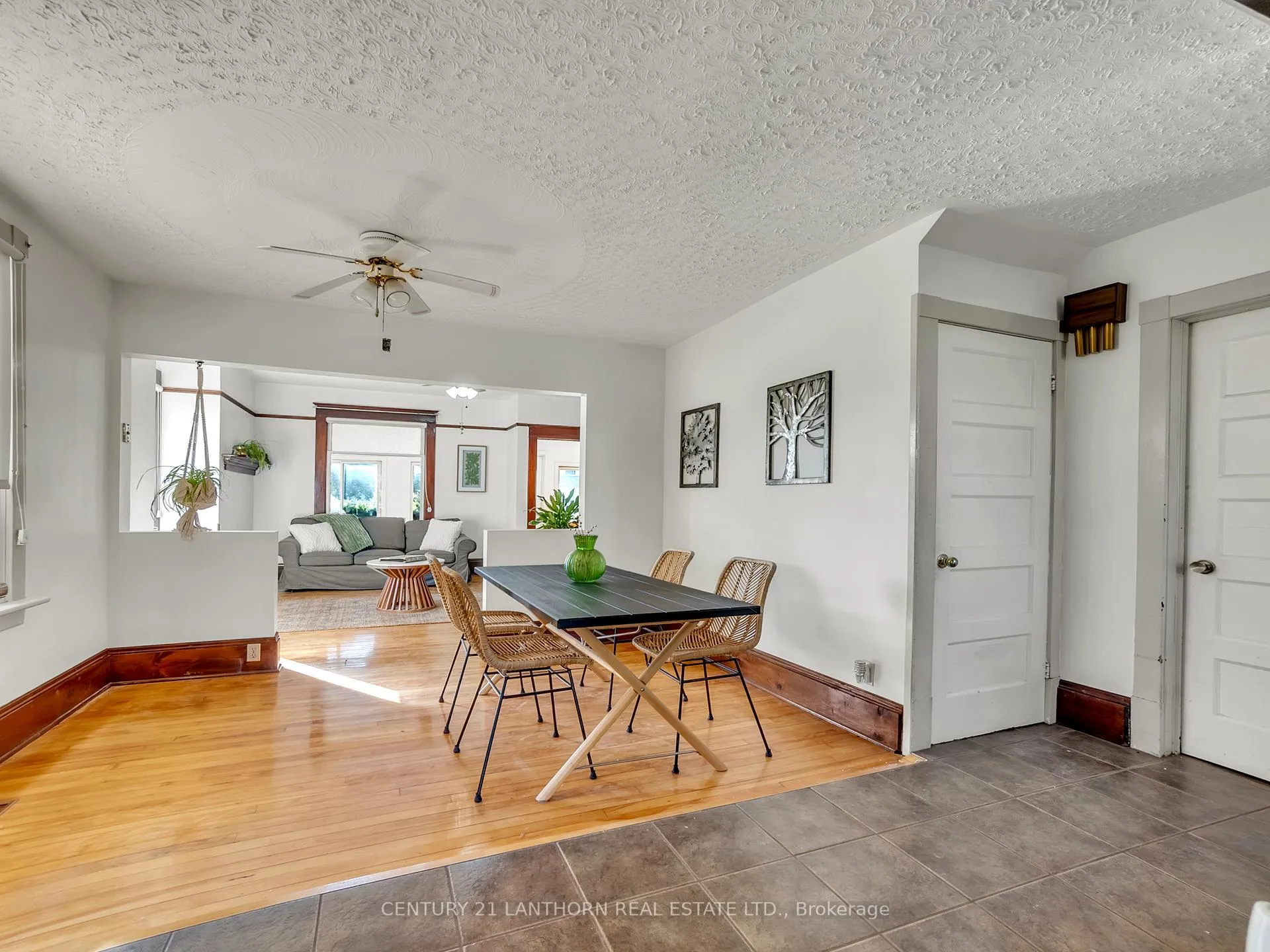 Photo 17 of 49 Consecon Street, Prince Edward County, Wellington Ward — HOMEH