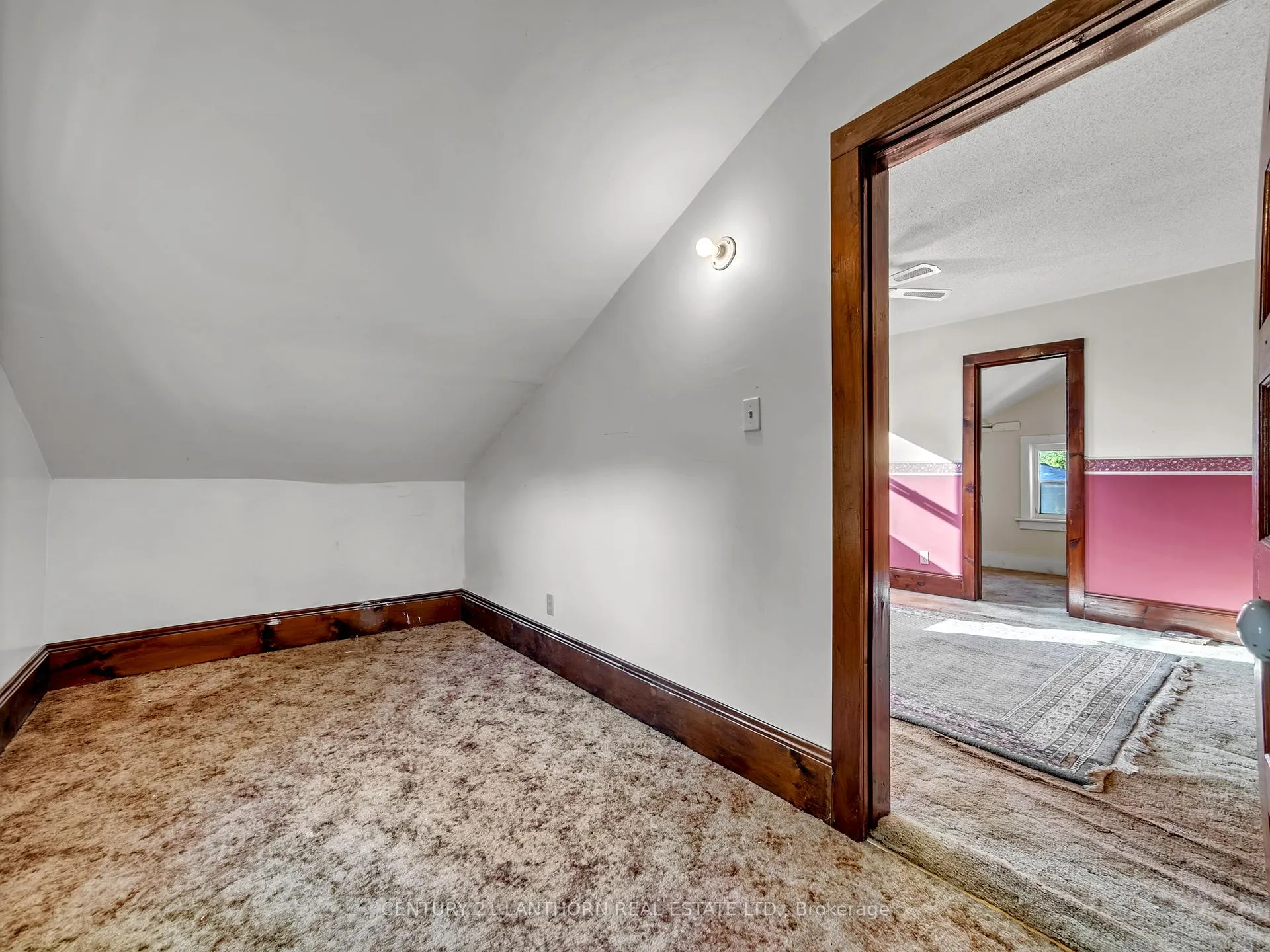 Photo 23 of 49 Consecon Street, Prince Edward County, Wellington Ward — HOMEH