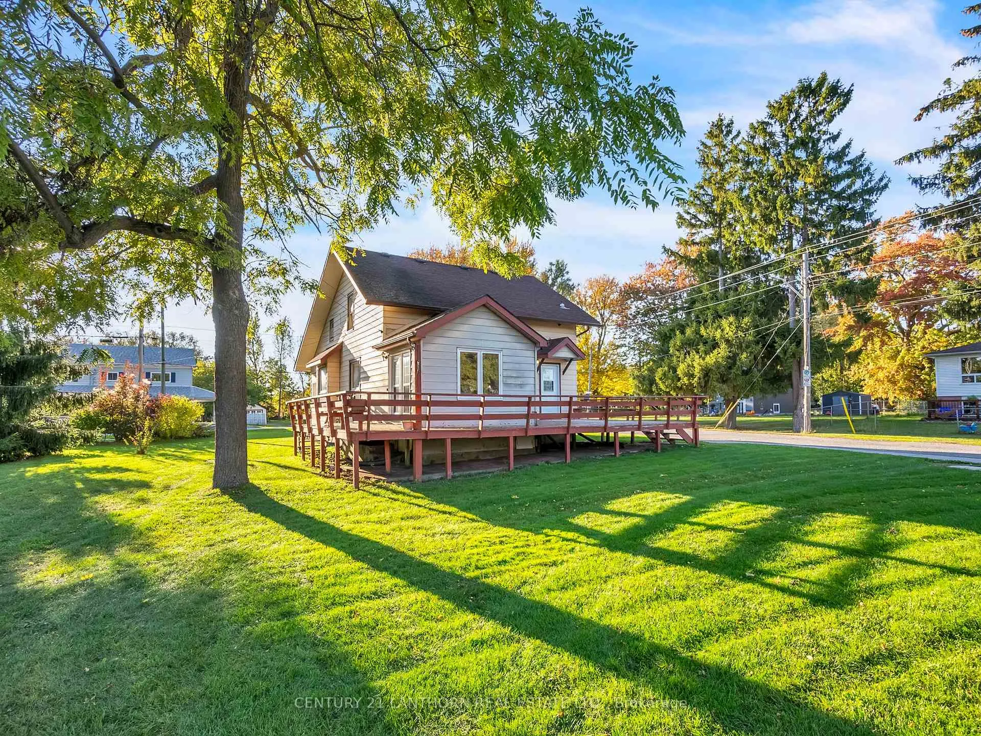 Photo 24 of 49 Consecon Street, Prince Edward County, Wellington Ward — HOMEH