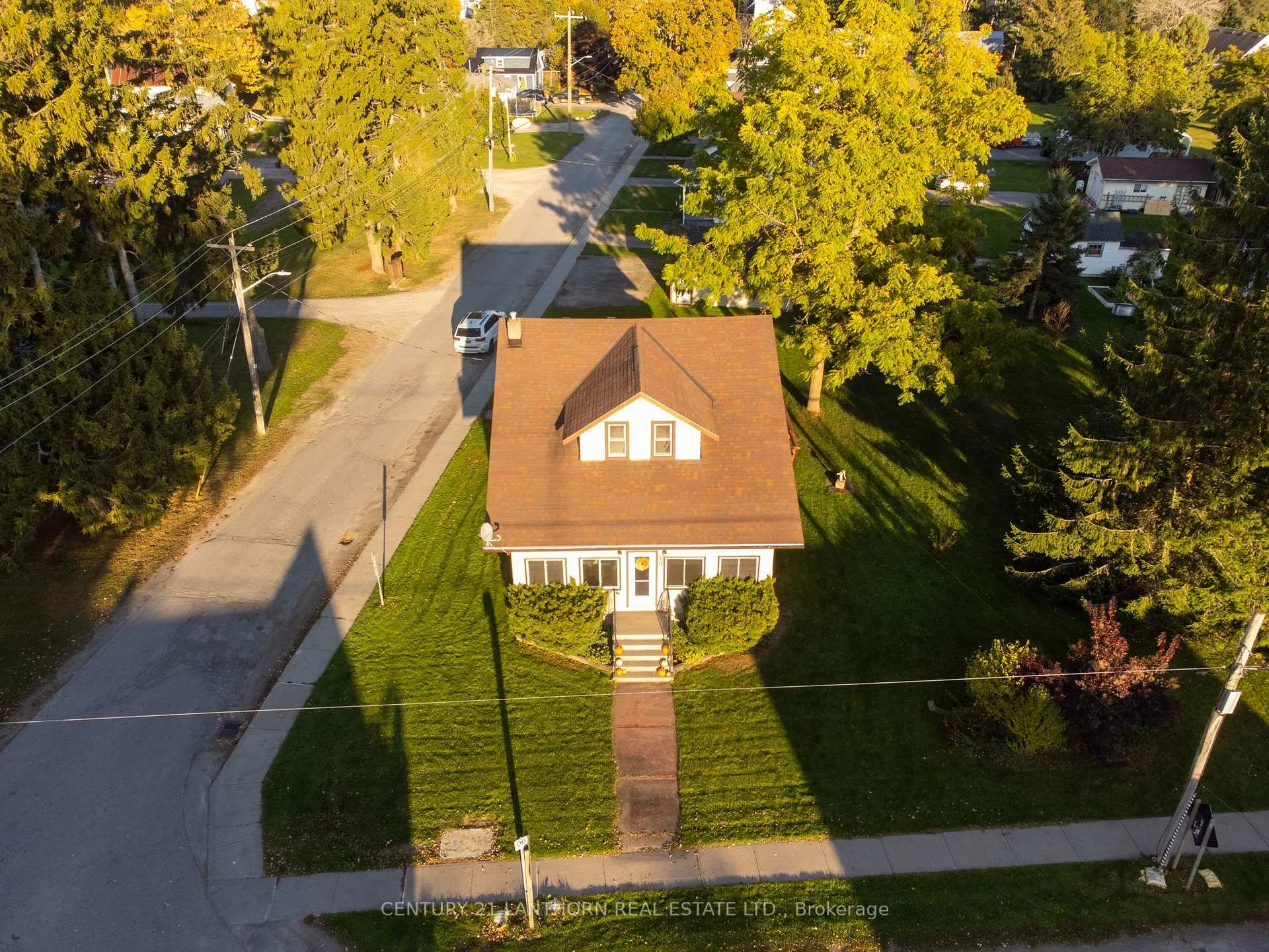 Photo 30 of 49 Consecon Street, Prince Edward County, Wellington Ward — HOMEH