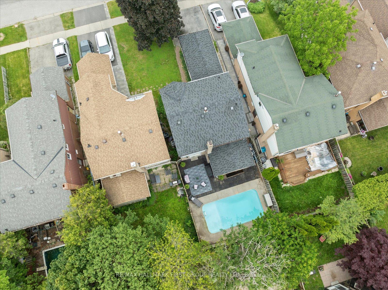 Photo 38 of 1938 Parkside Drive, Pickering, Amberlea — HOMEH