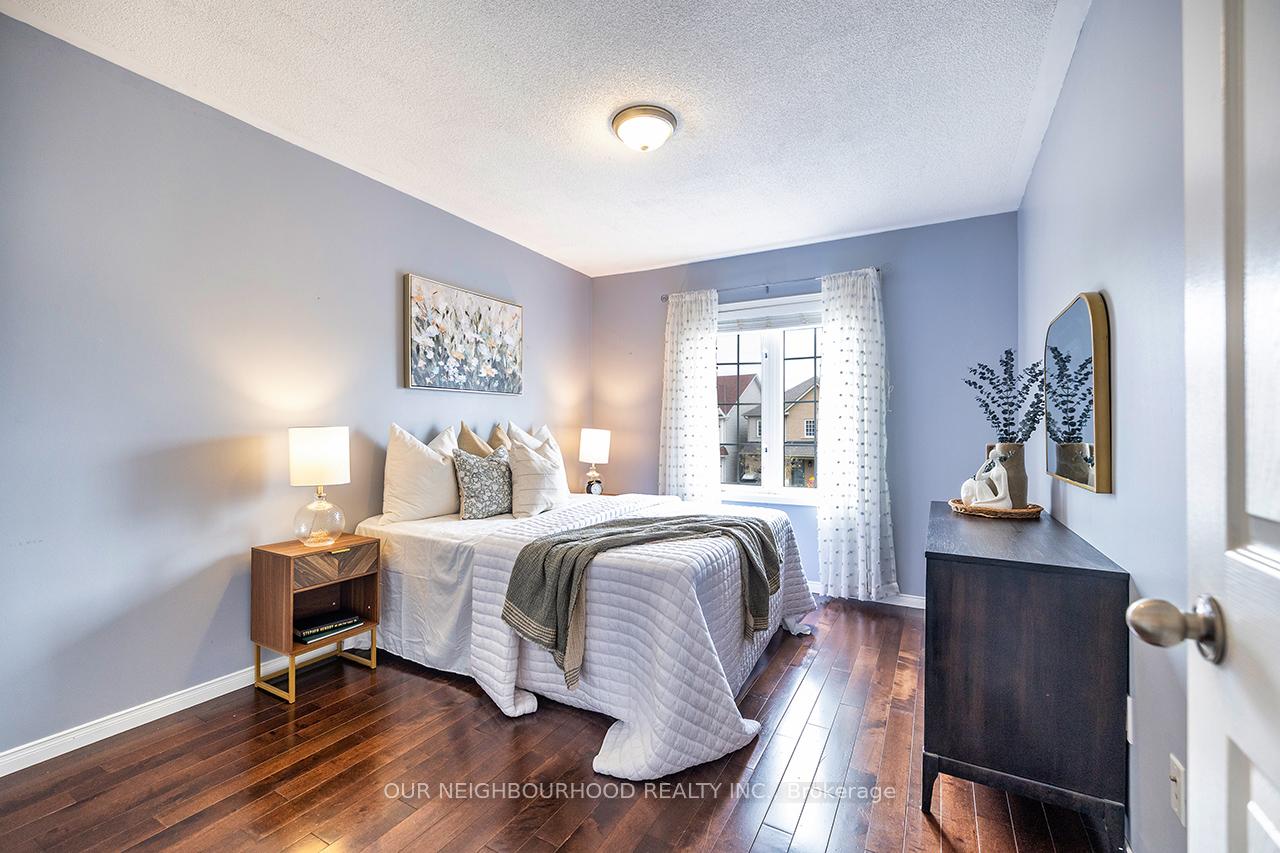 Photo 17 of 558 Brasswinds Trail, Oshawa, Pinecrest — HOMEH