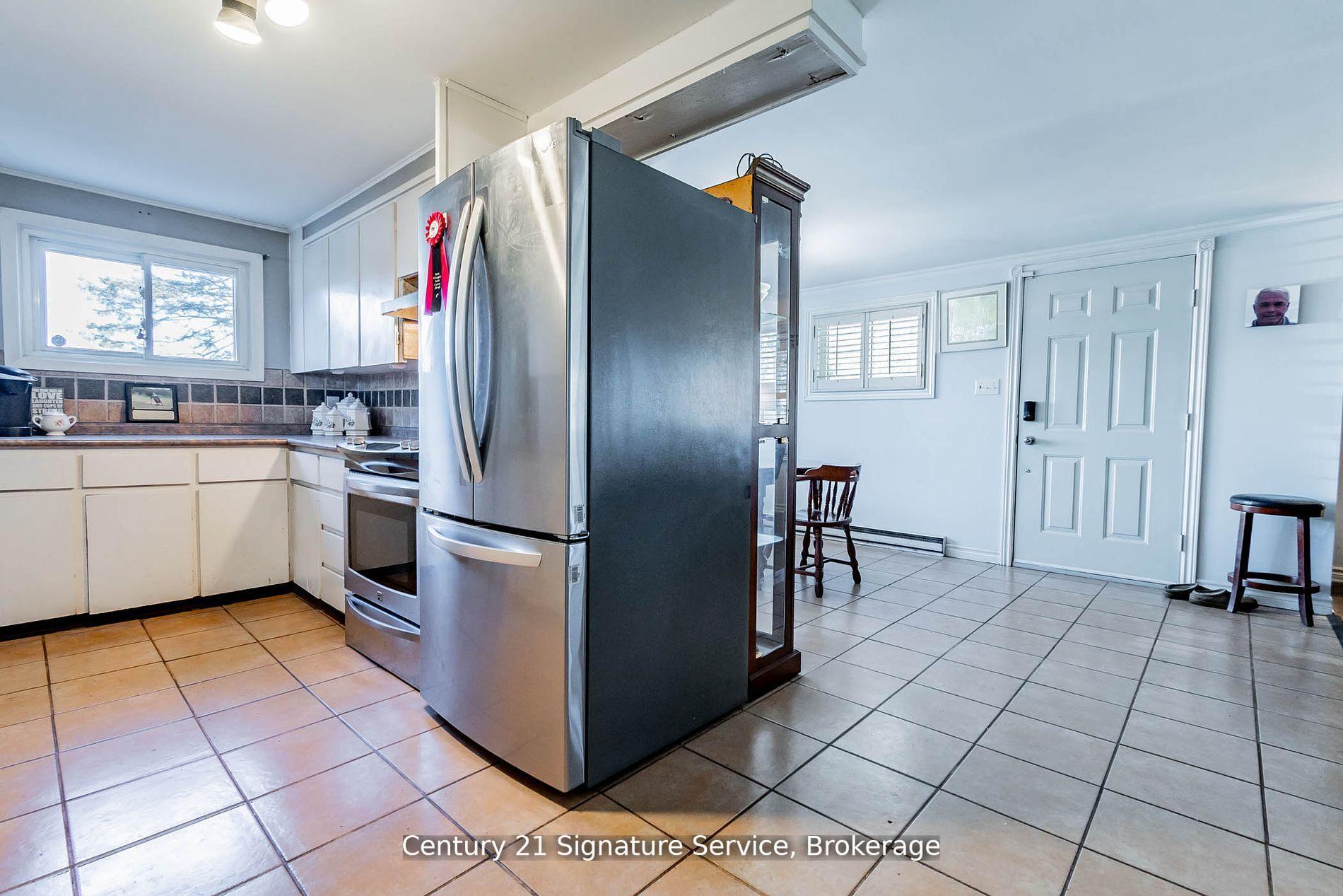 Photo 6 of 752 Empire Road, Port Colborne, Sherkston — HOMEH