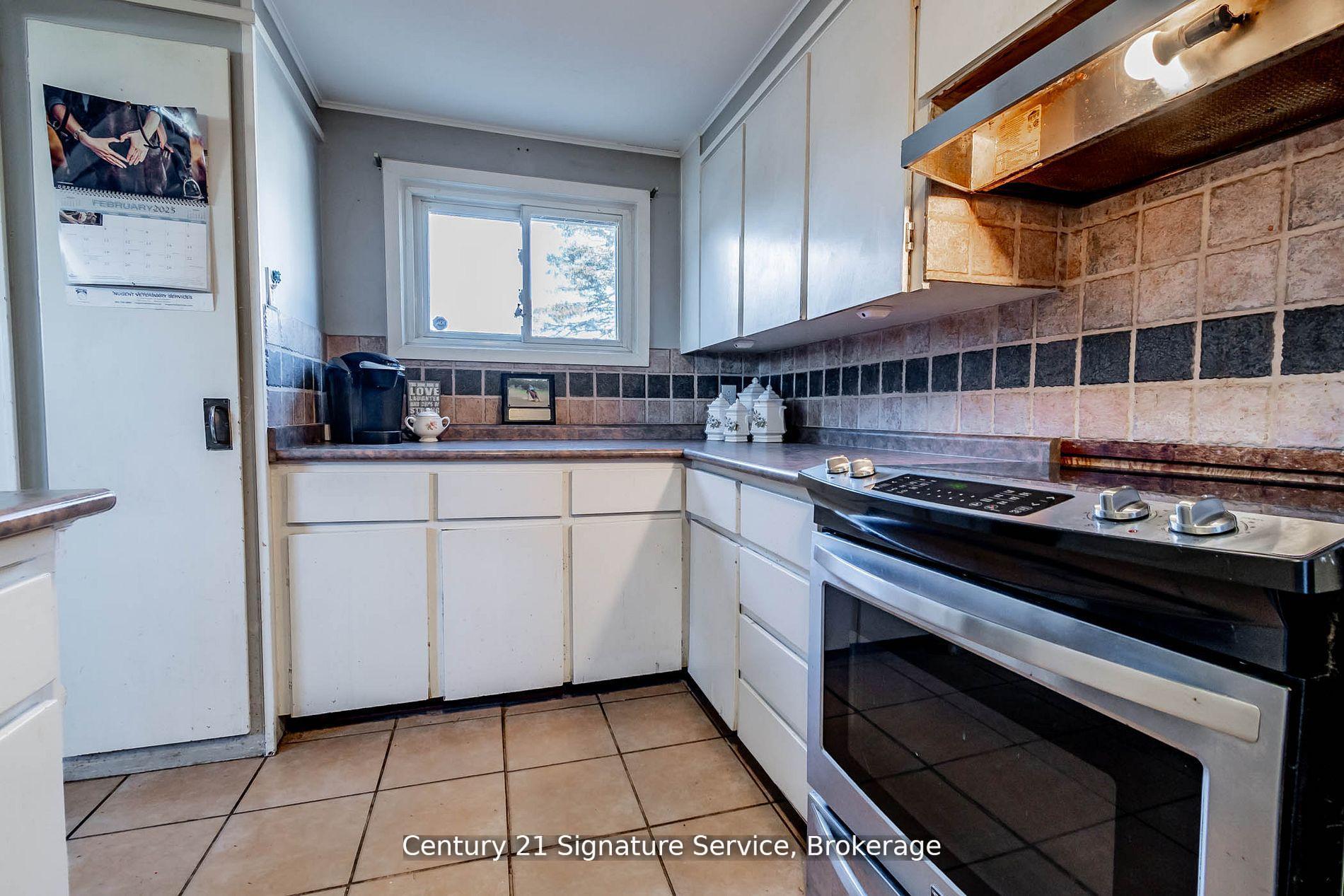 Photo 13 of 752 Empire Road, Port Colborne, Sherkston — HOMEH