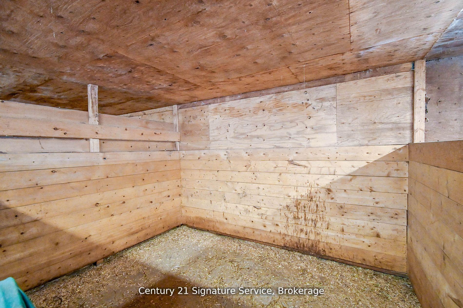 Photo 21 of 752 Empire Road, Port Colborne, Sherkston — HOMEH