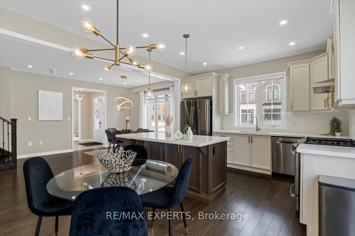 Photo 13 of 668 Kennedy Circle W, Milton, Cobban — HOMEH