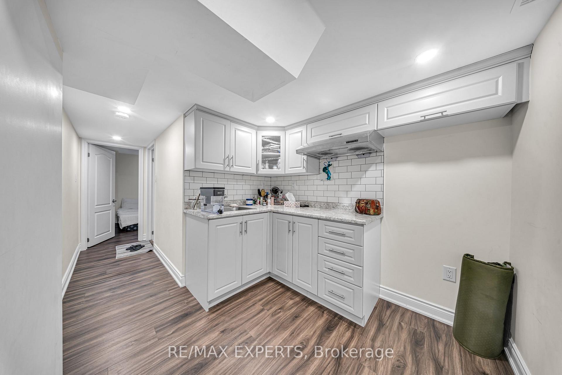 Photo 37 of 668 Kennedy Circle W, Milton, Cobban — HOMEH