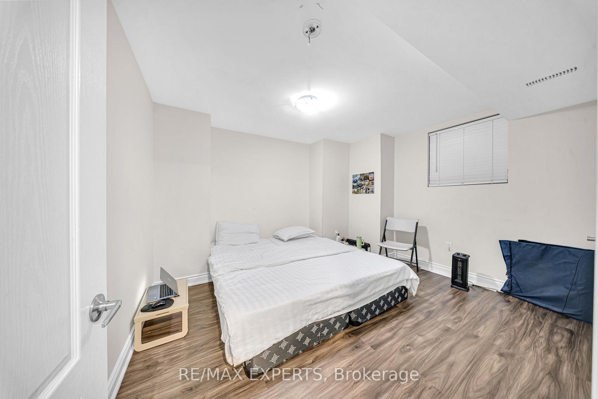 Photo 39 of 668 Kennedy Circle W, Milton, Cobban — HOMEH