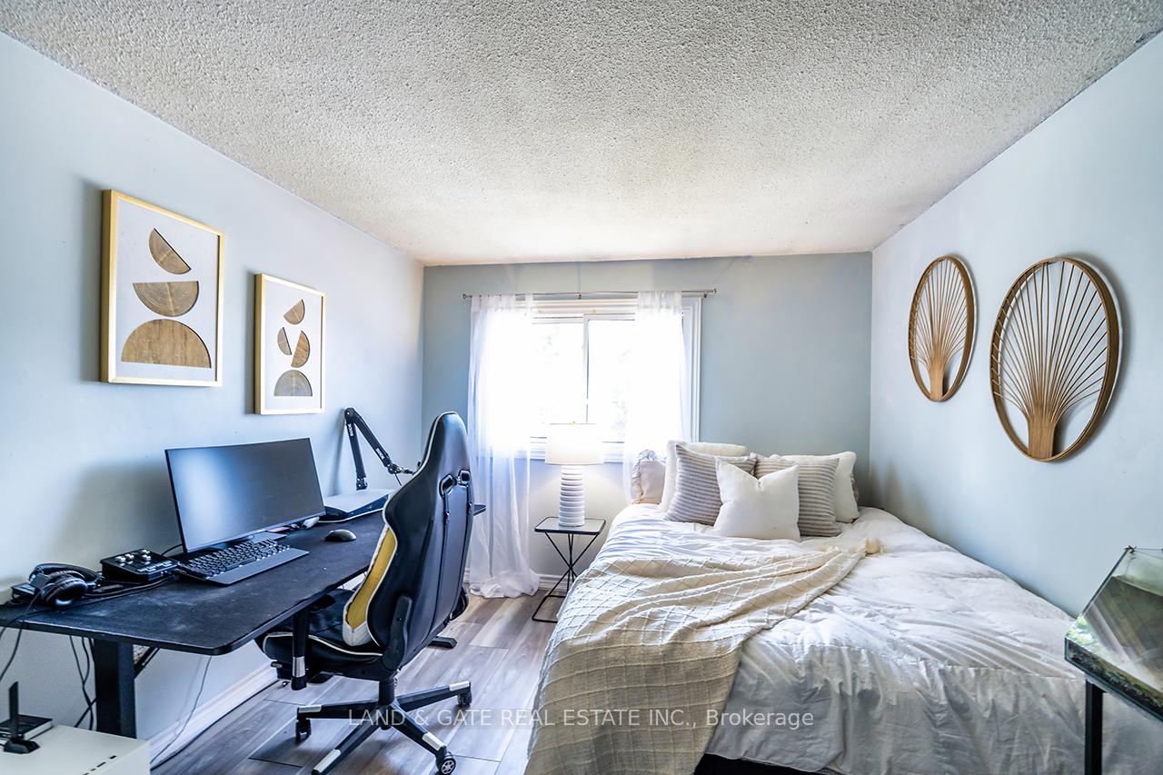 Photo 22 of 1753 Foleyet Crescent, Pickering, Liverpool — HOMEH