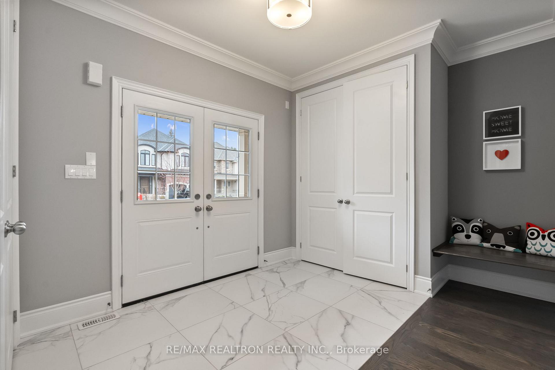 Photo 3 of 874 Wingarden Crescent, Pickering, Dunbarton — HOMEH