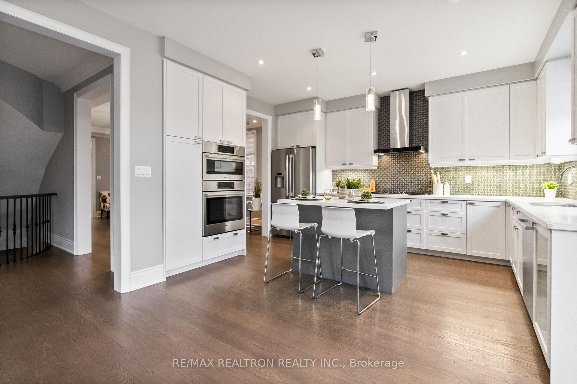 Photo 5 of 874 Wingarden Crescent, Pickering, Dunbarton — HOMEH