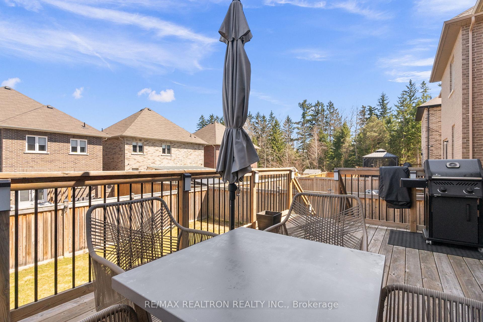 Photo 11 of 874 Wingarden Crescent, Pickering, Dunbarton — HOMEH