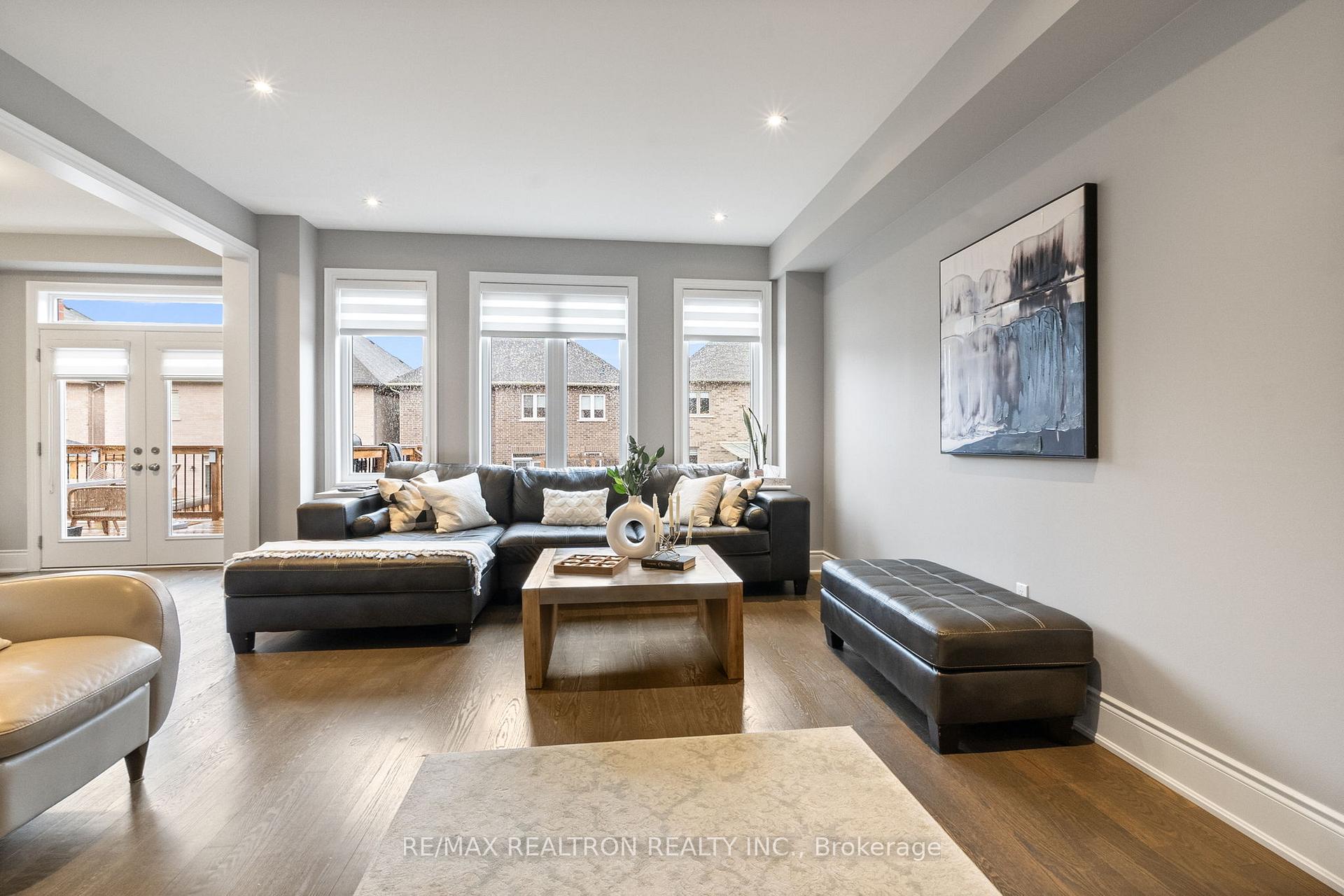 Photo 14 of 874 Wingarden Crescent, Pickering, Dunbarton — HOMEH