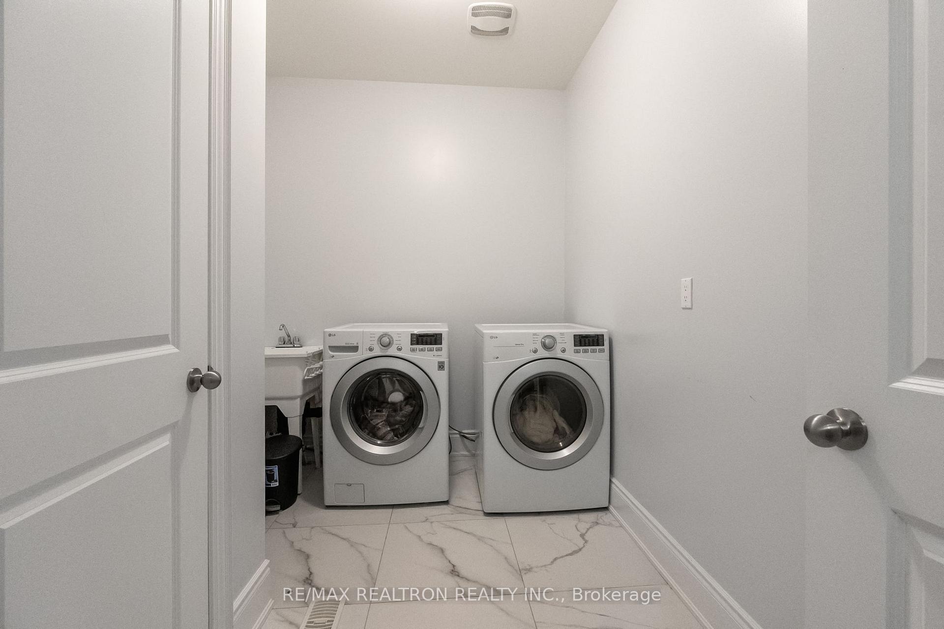 Photo 29 of 874 Wingarden Crescent, Pickering, Dunbarton — HOMEH