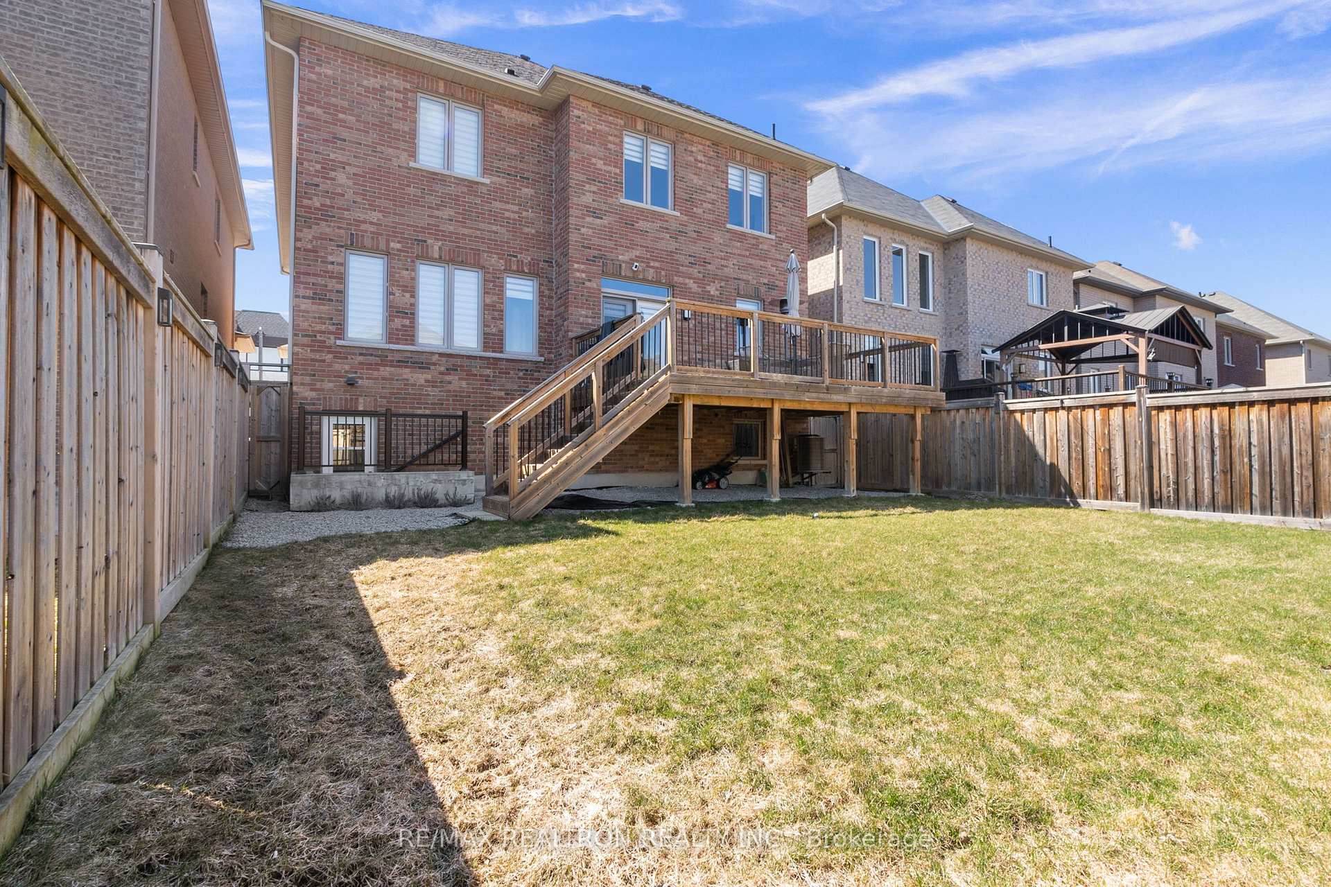 Photo 34 of 874 Wingarden Crescent, Pickering, Dunbarton — HOMEH