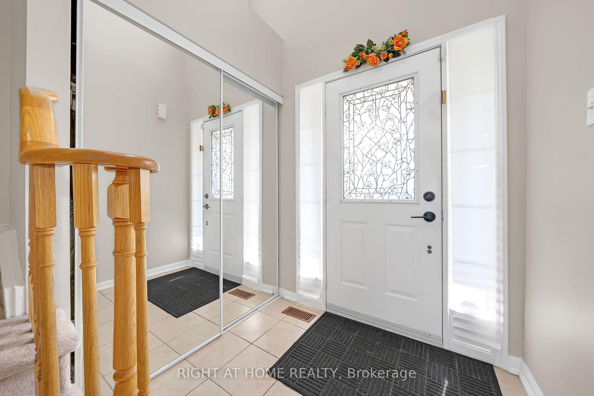 Photo 7 of 906 Bourne Crescent, Oshawa, Lakeview — HOMEH