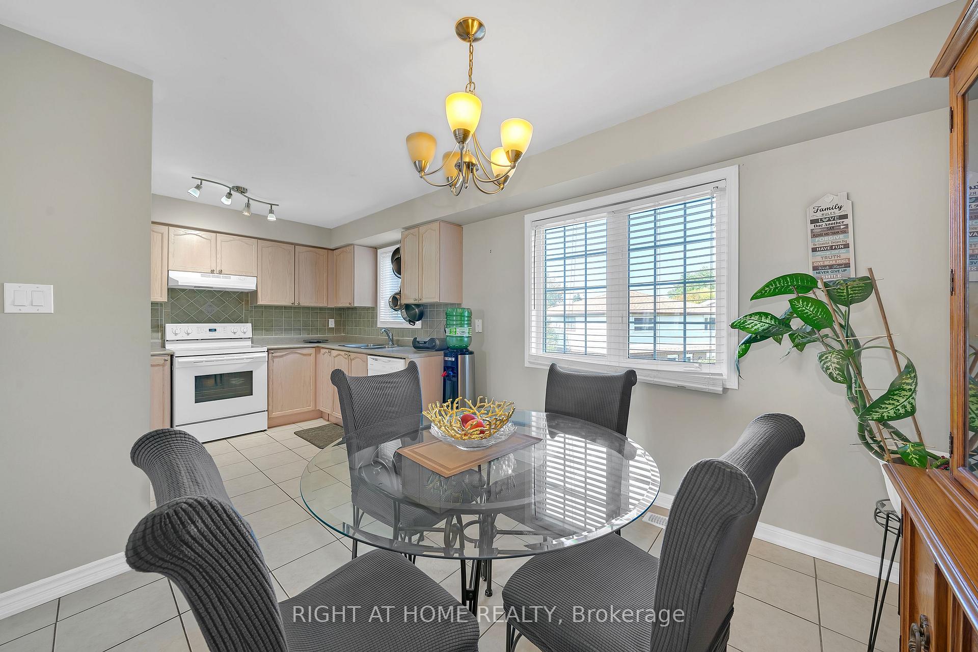 Photo 22 of 906 Bourne Crescent, Oshawa, Lakeview — HOMEH