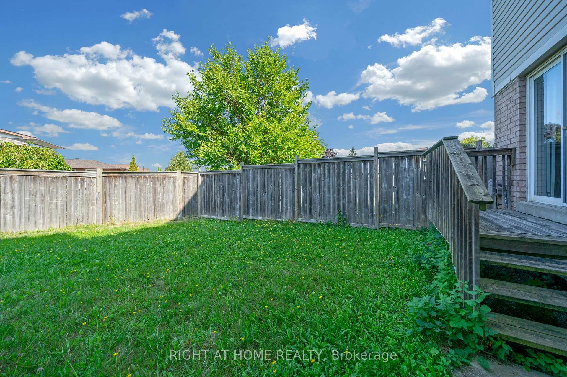 Photo 36 of 906 Bourne Crescent, Oshawa, Lakeview — HOMEH