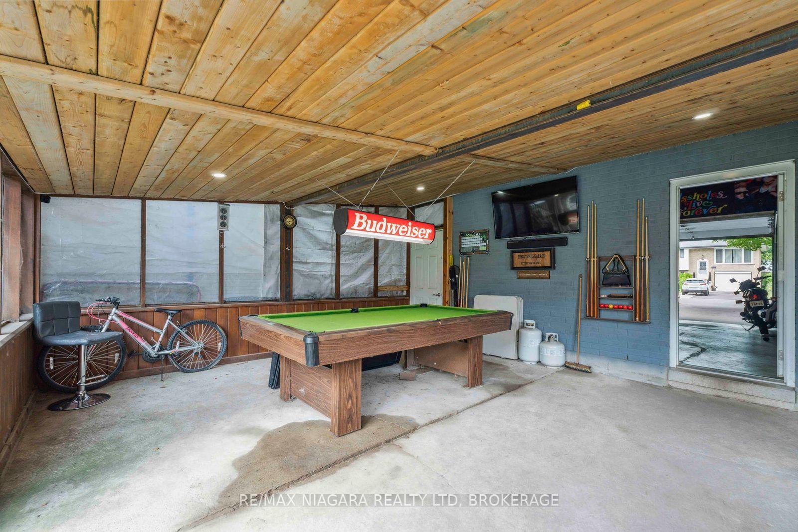 Photo 13 of 48 Michael Drive S, Port Colborne, Sugarloaf — HOMEH