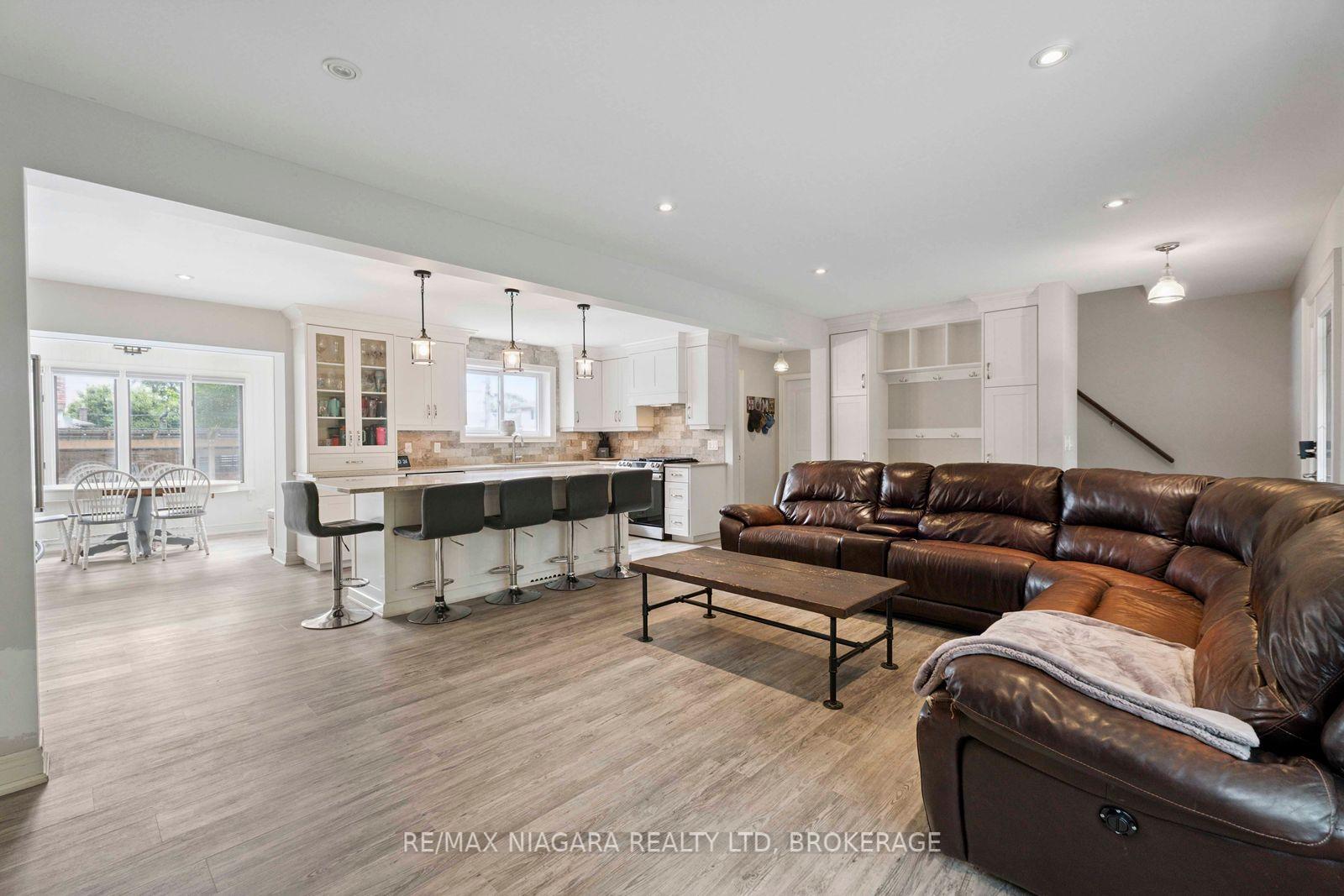 Photo 21 of 48 Michael Drive S, Port Colborne, Sugarloaf — HOMEH
