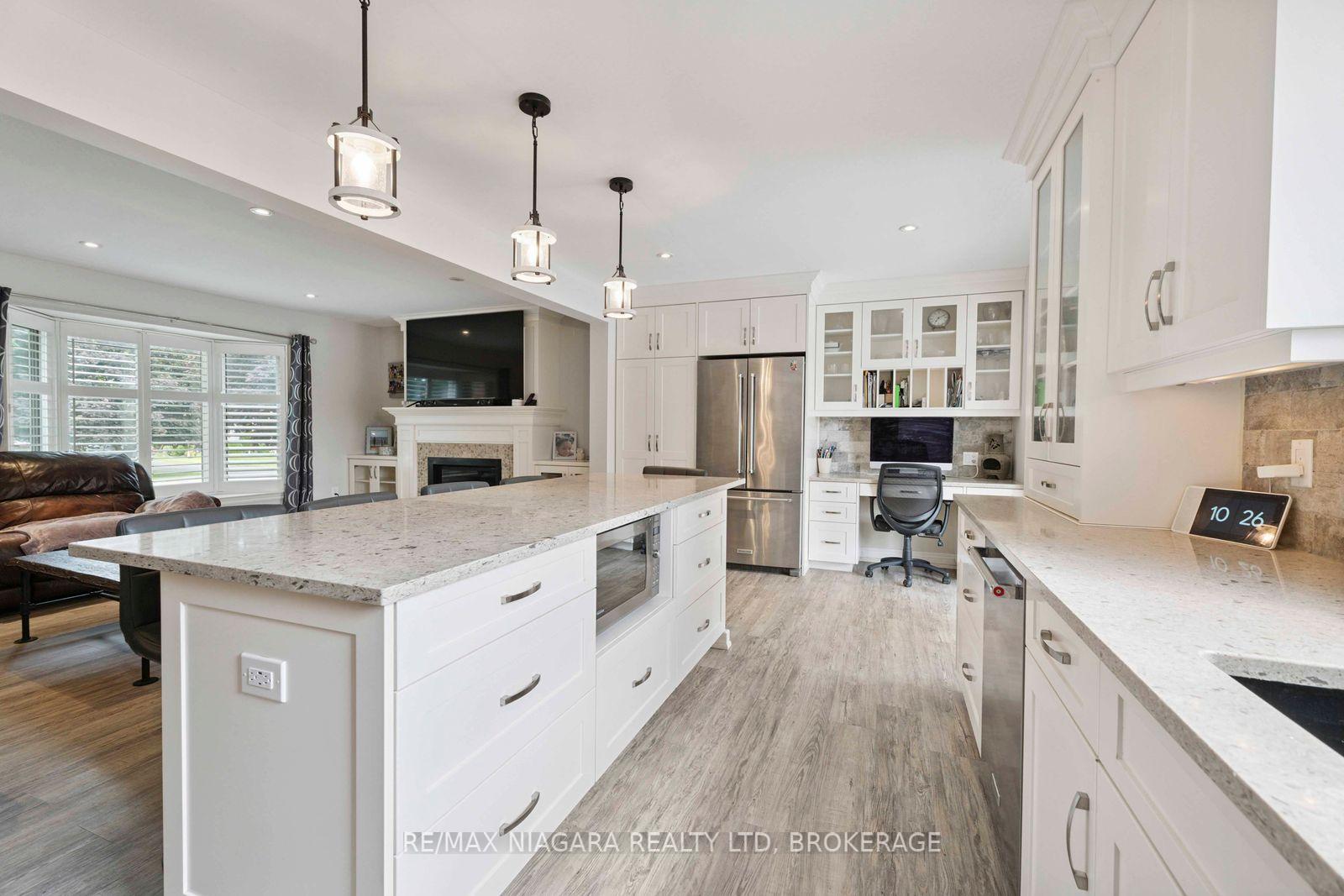 Photo 25 of 48 Michael Drive S, Port Colborne, Sugarloaf — HOMEH