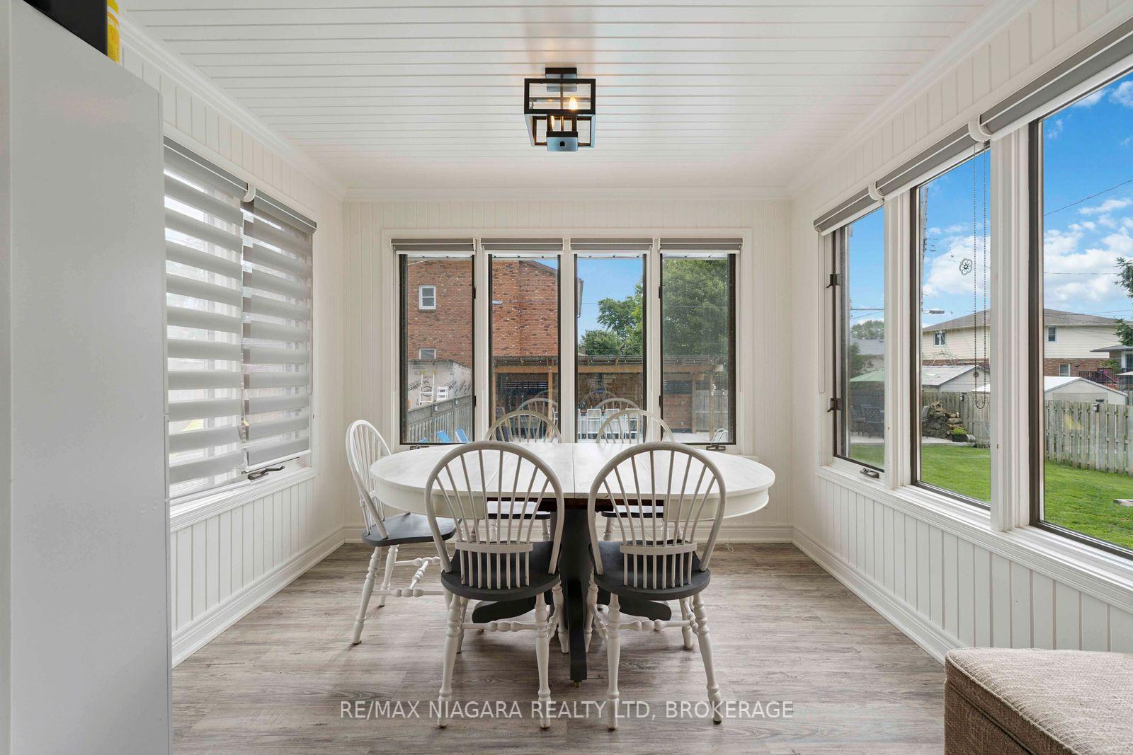 Photo 30 of 48 Michael Drive S, Port Colborne, Sugarloaf — HOMEH